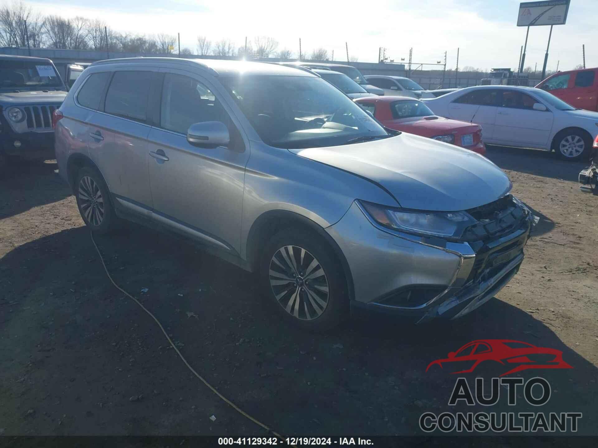 MITSUBISHI OUTLANDER 2020 - JA4AZ3A32LZ018238