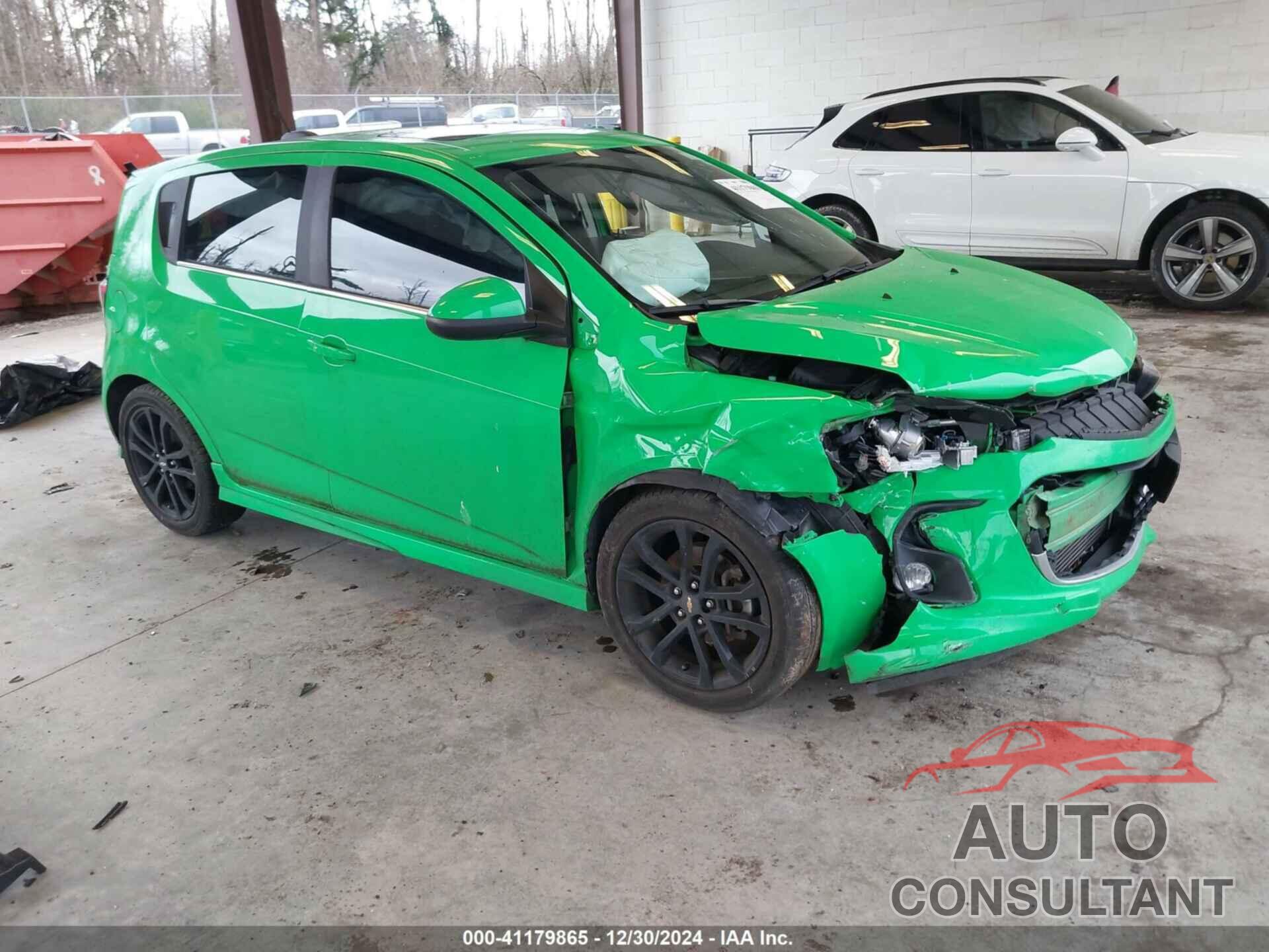 CHEVROLET SONIC 2017 - 1G1JD6SB4H4149082