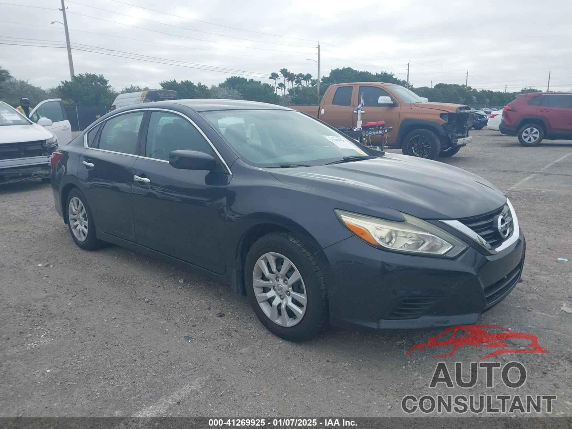 NISSAN ALTIMA 2018 - 1N4AL3AP2JC159150