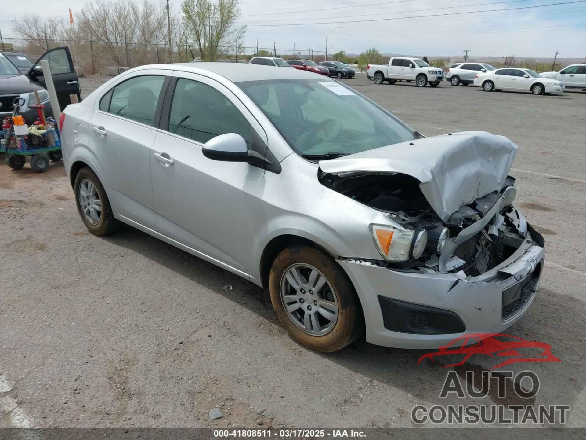 CHEVROLET SONIC 2014 - 1G1JC5SH5E4203938