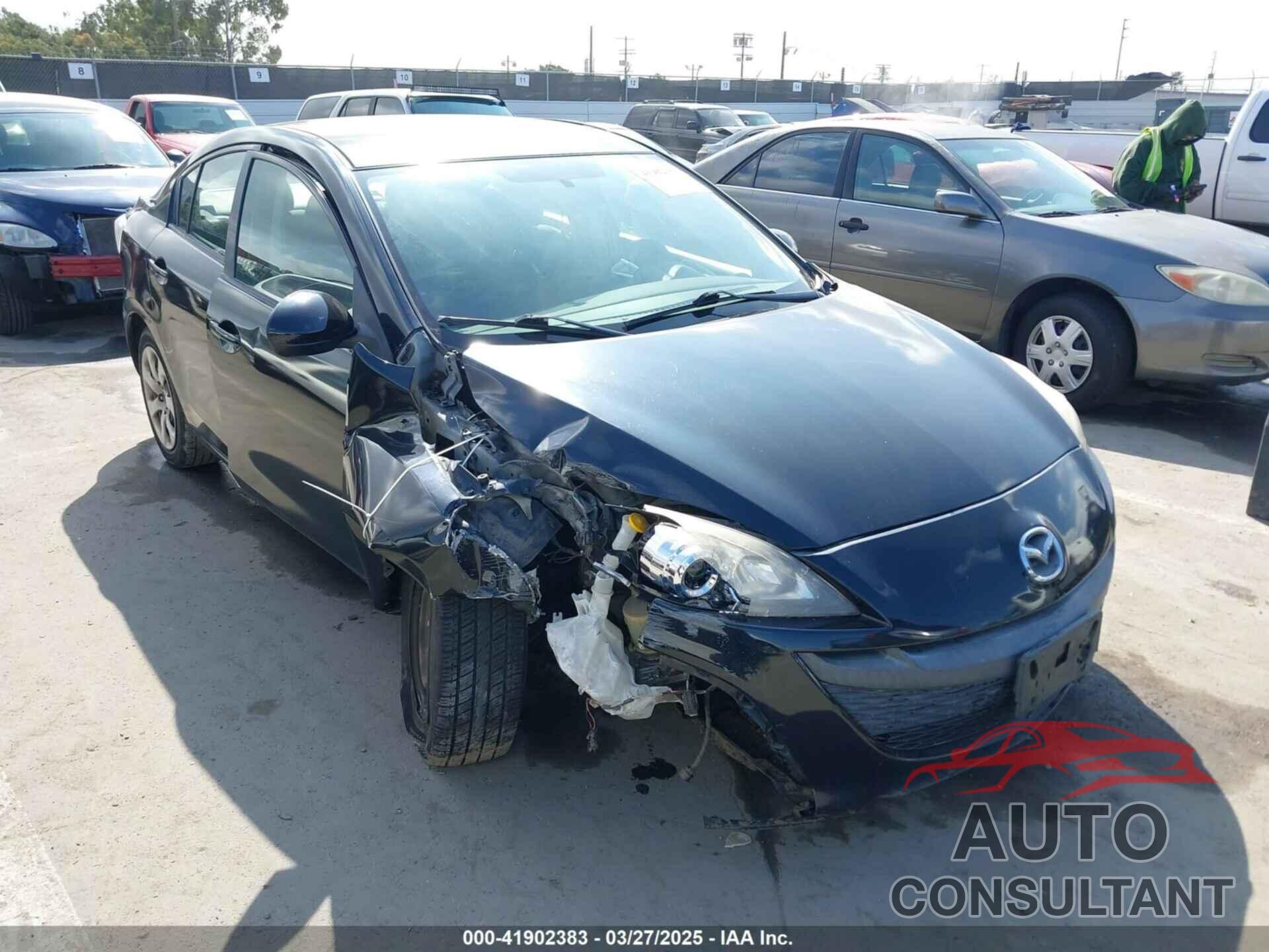 MAZDA MAZDA3 2011 - JM1BL1UG8B1363351