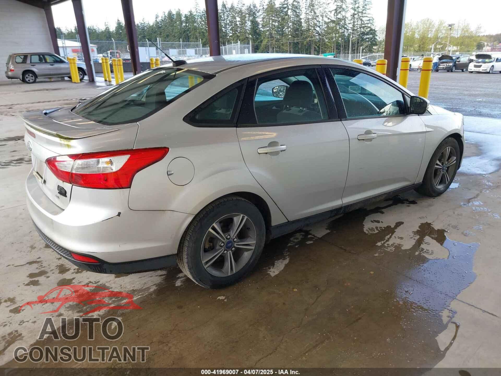 FORD FOCUS 2014 - 1FADP3F28EL433519