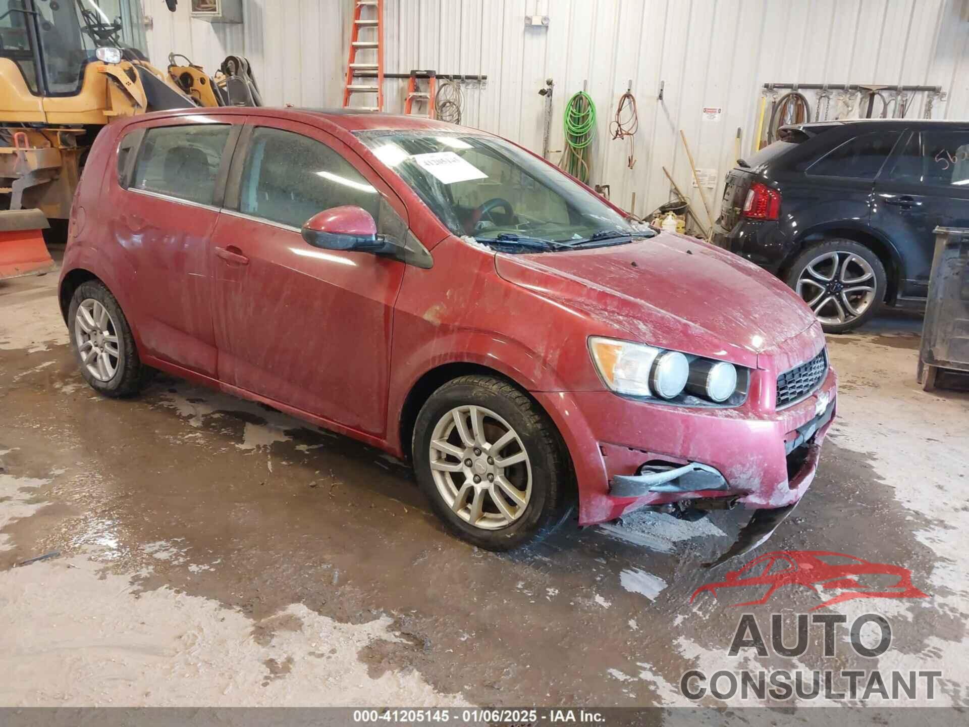 CHEVROLET SONIC 2015 - 1G1JC6SB2F4176507