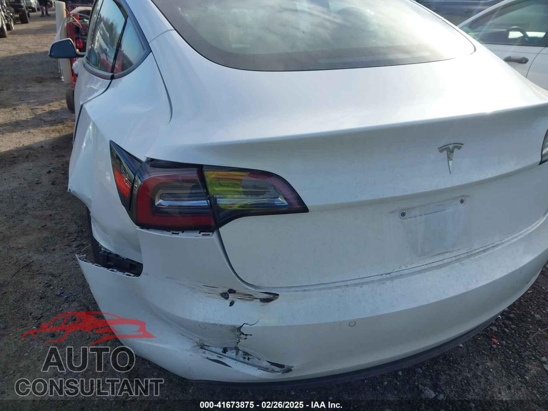 TESLA MODEL 3 2021 - 5YJ3E1EA4MF016604