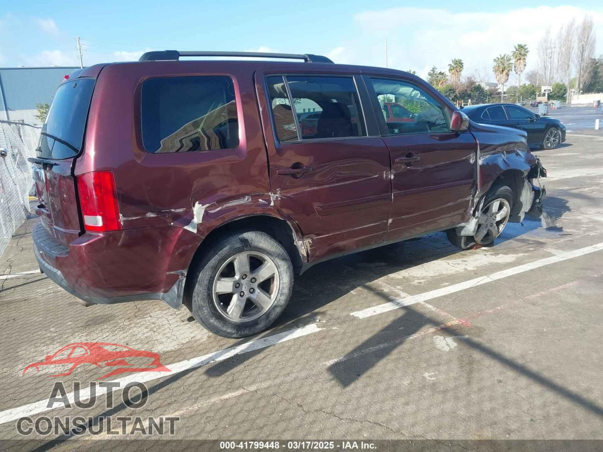 HONDA PILOT 2011 - 5FNYF3H40BB005357