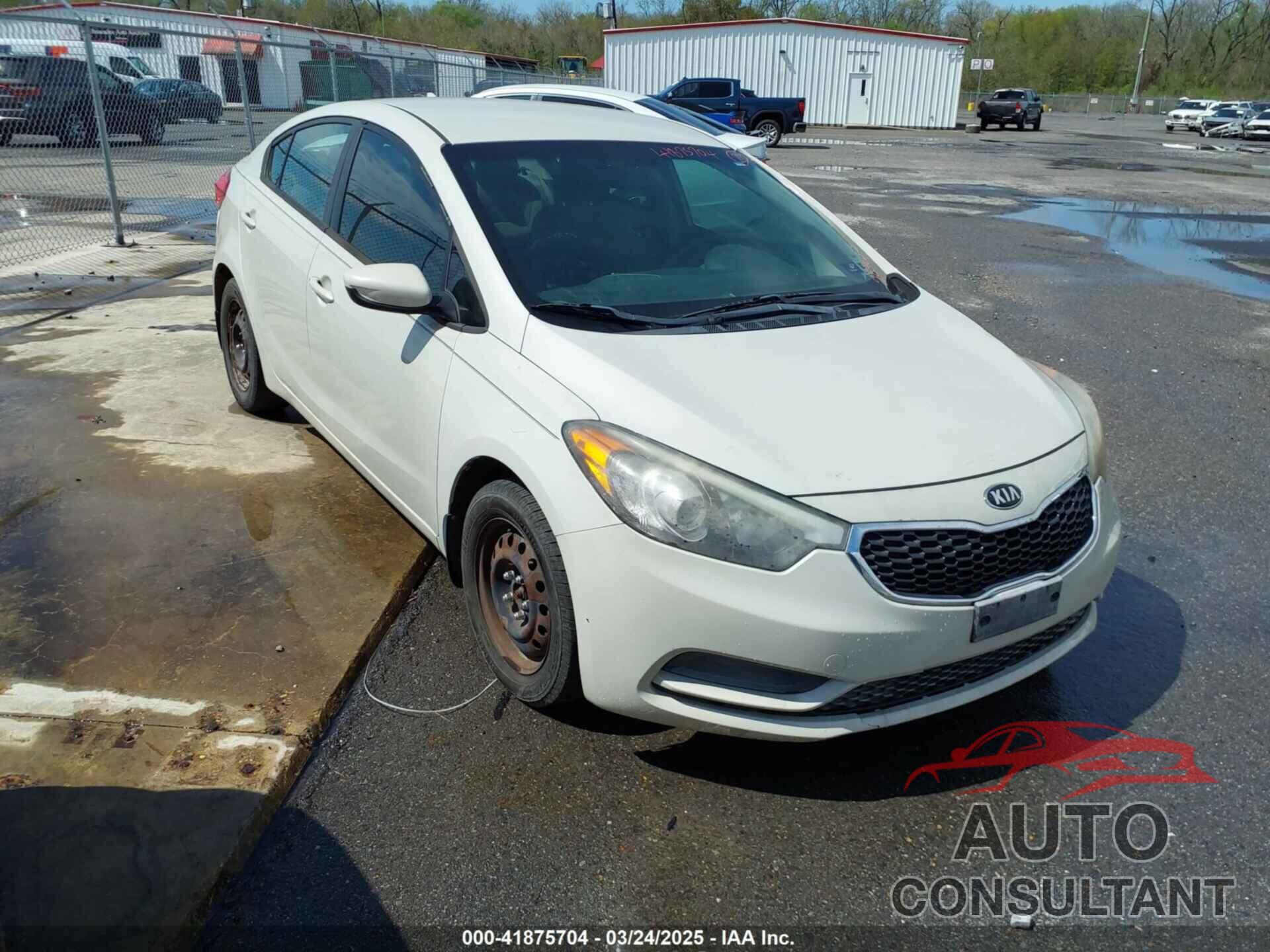 KIA FORTE 2015 - KNAFK4A67F5288655
