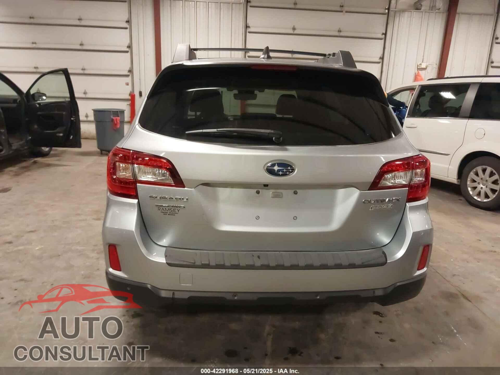 SUBARU OUTBACK 2017 - 4S4BSANC7H3330896