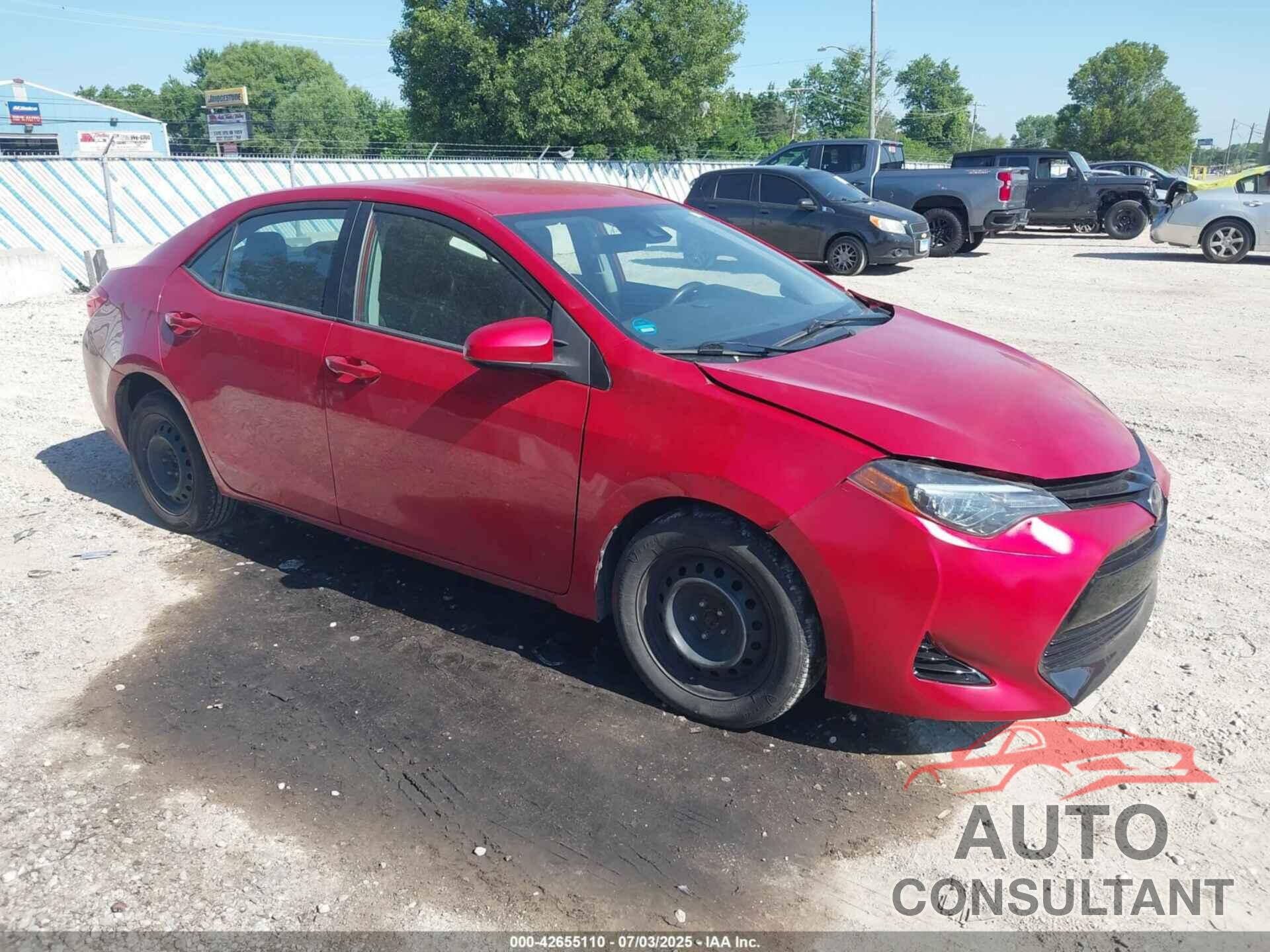 TOYOTA COROLLA 2018 - 2T1BURHE8JC041548