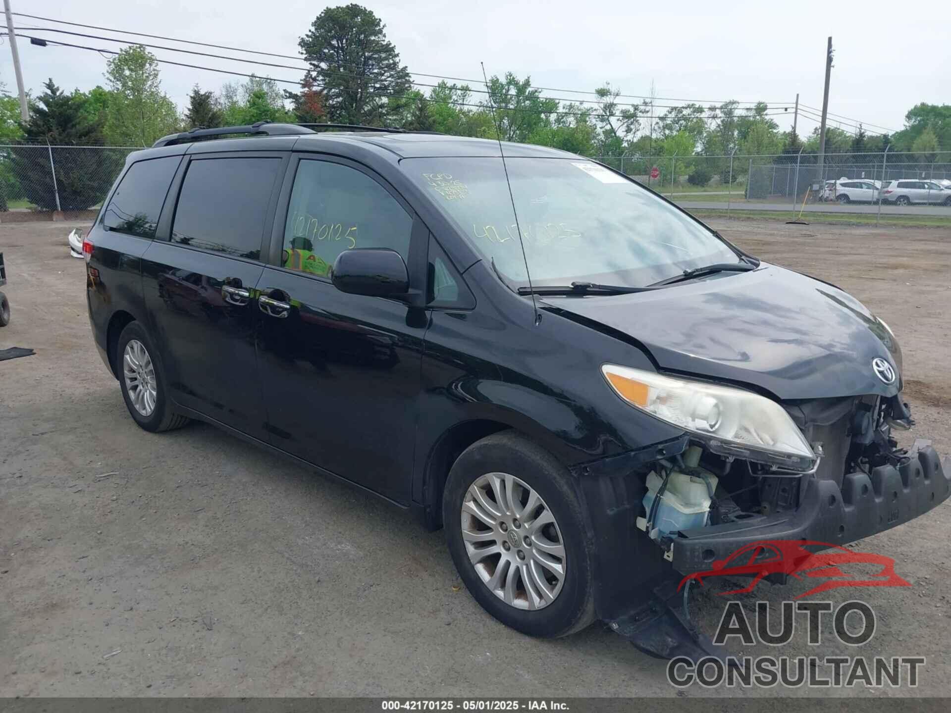TOYOTA SIENNA 2014 - 5TDYK3DC9ES473855