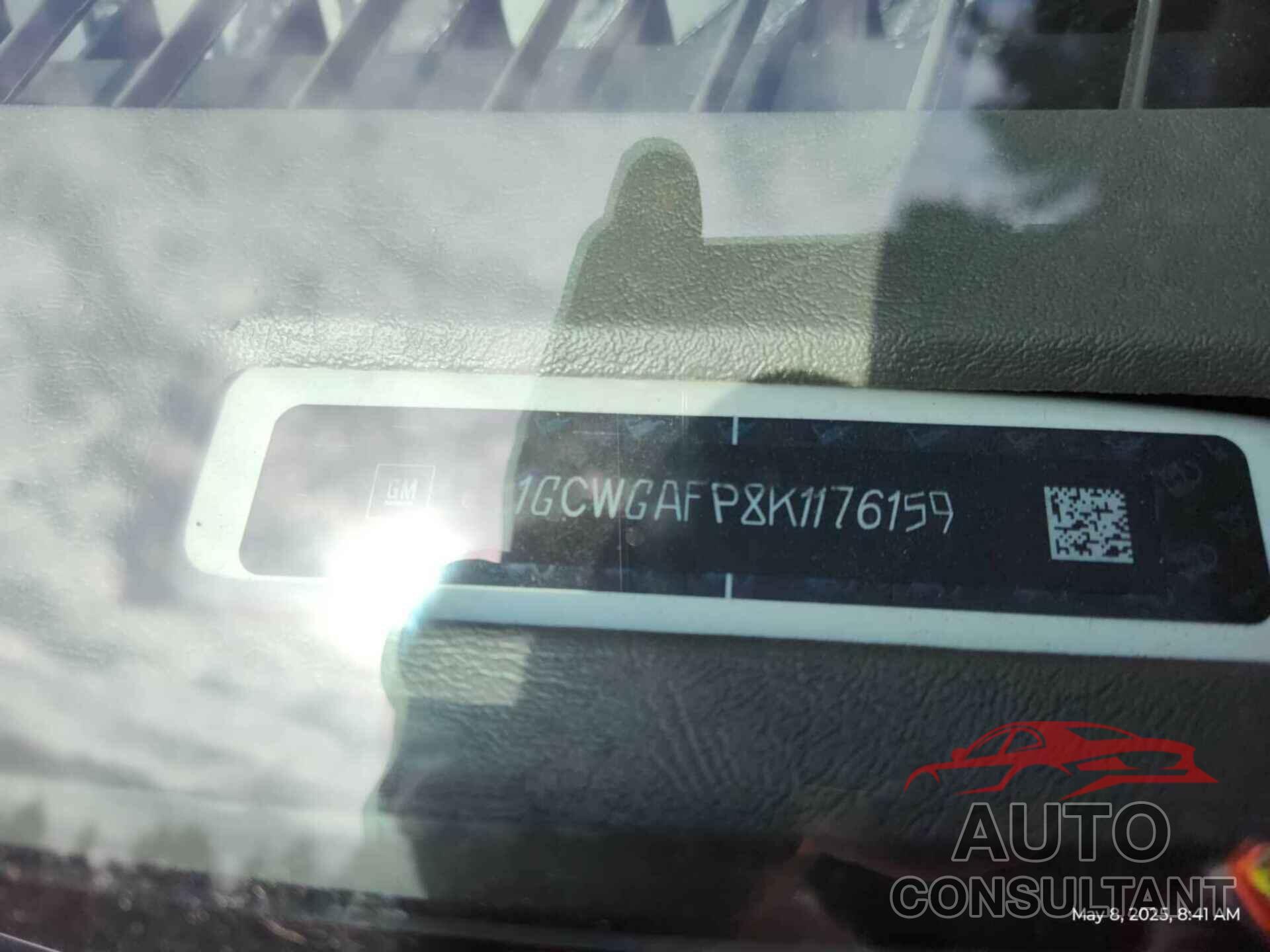 CHEVROLET EXPRESS G2500 2019 - 1GCWGAFP8K1176159