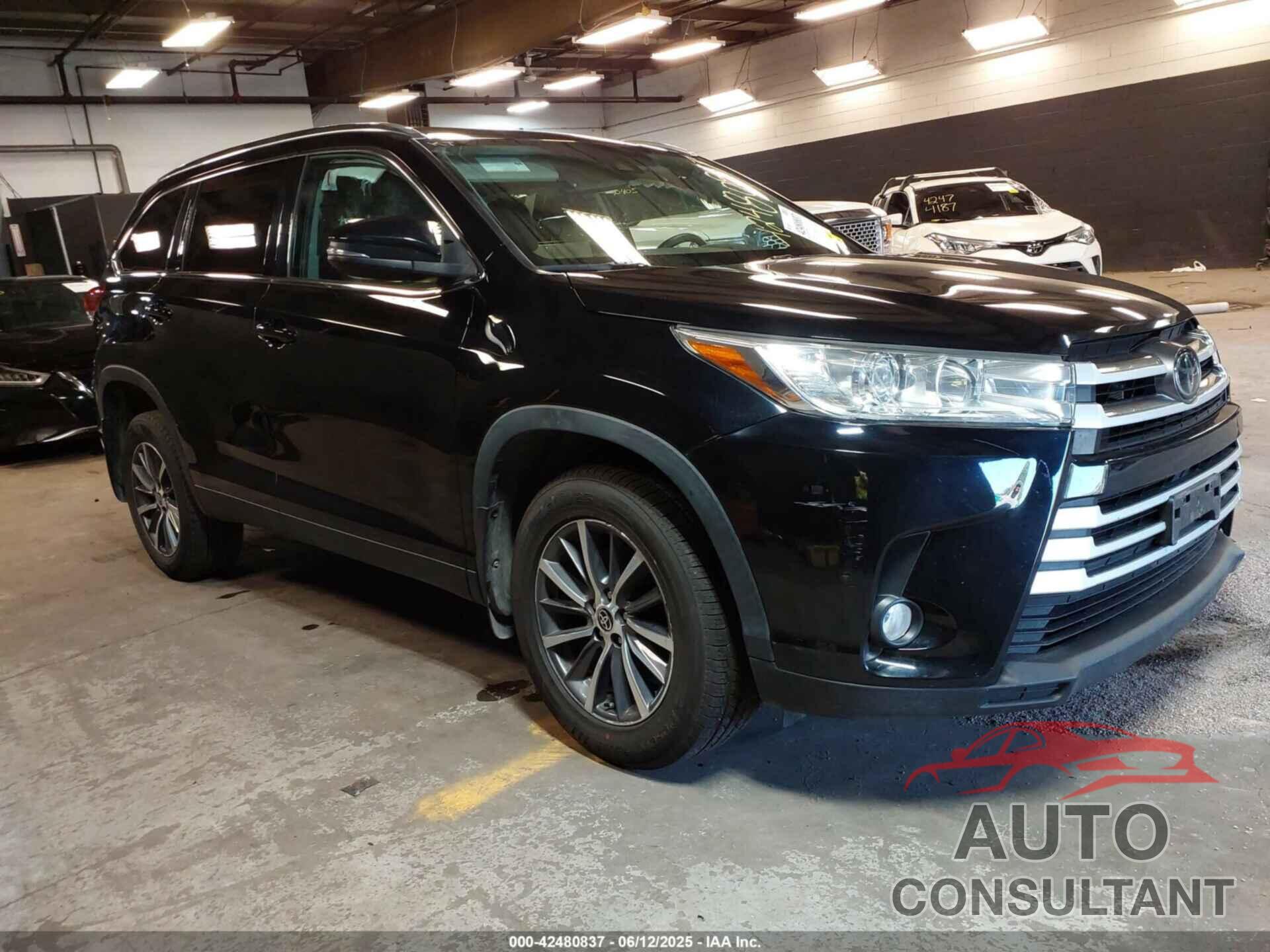 TOYOTA HIGHLANDER 2019 - 5TDJZRFH4KS629952