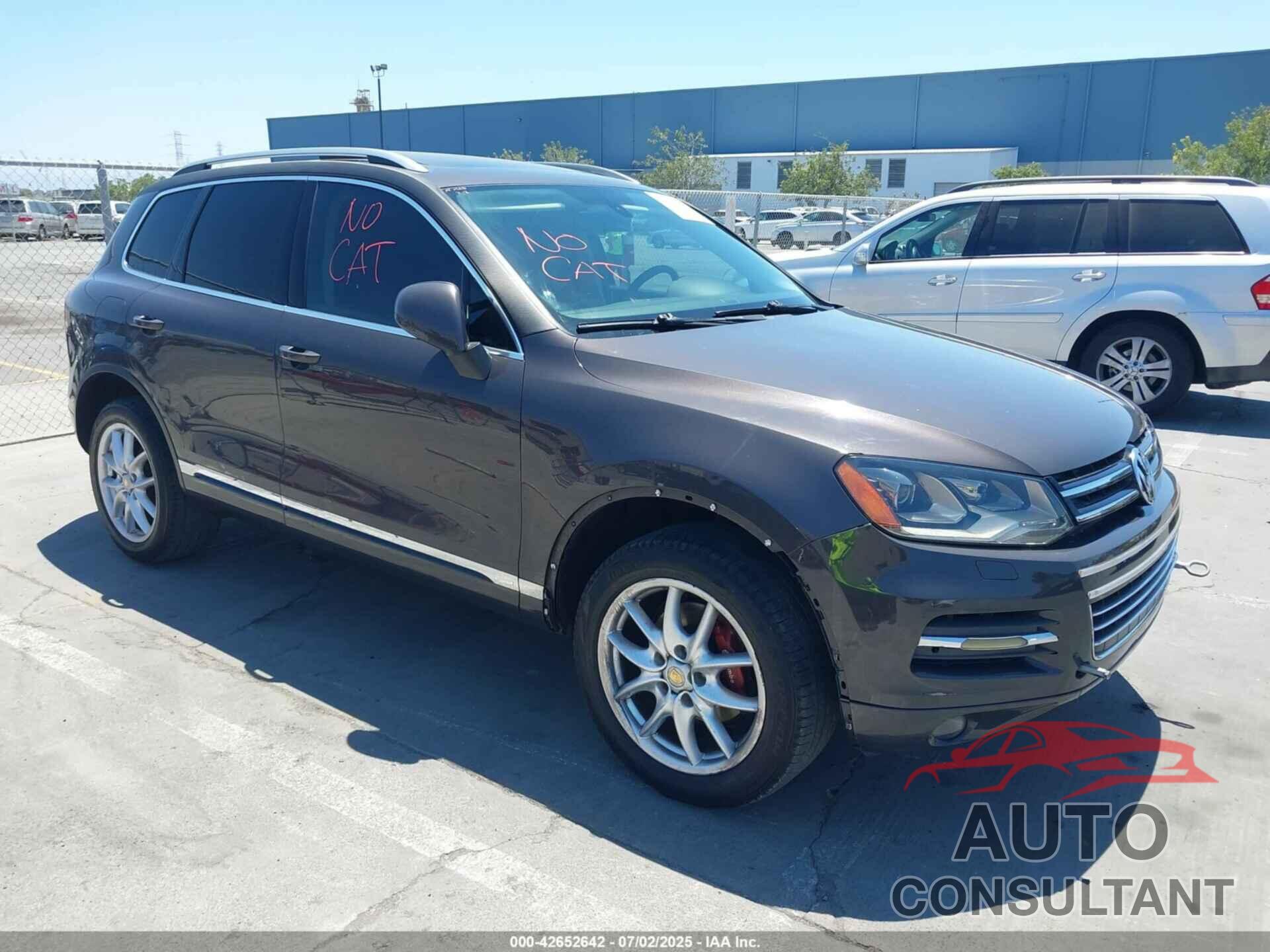 VOLKSWAGEN TOUAREG 2013 - WVGEF9BP2DD004208
