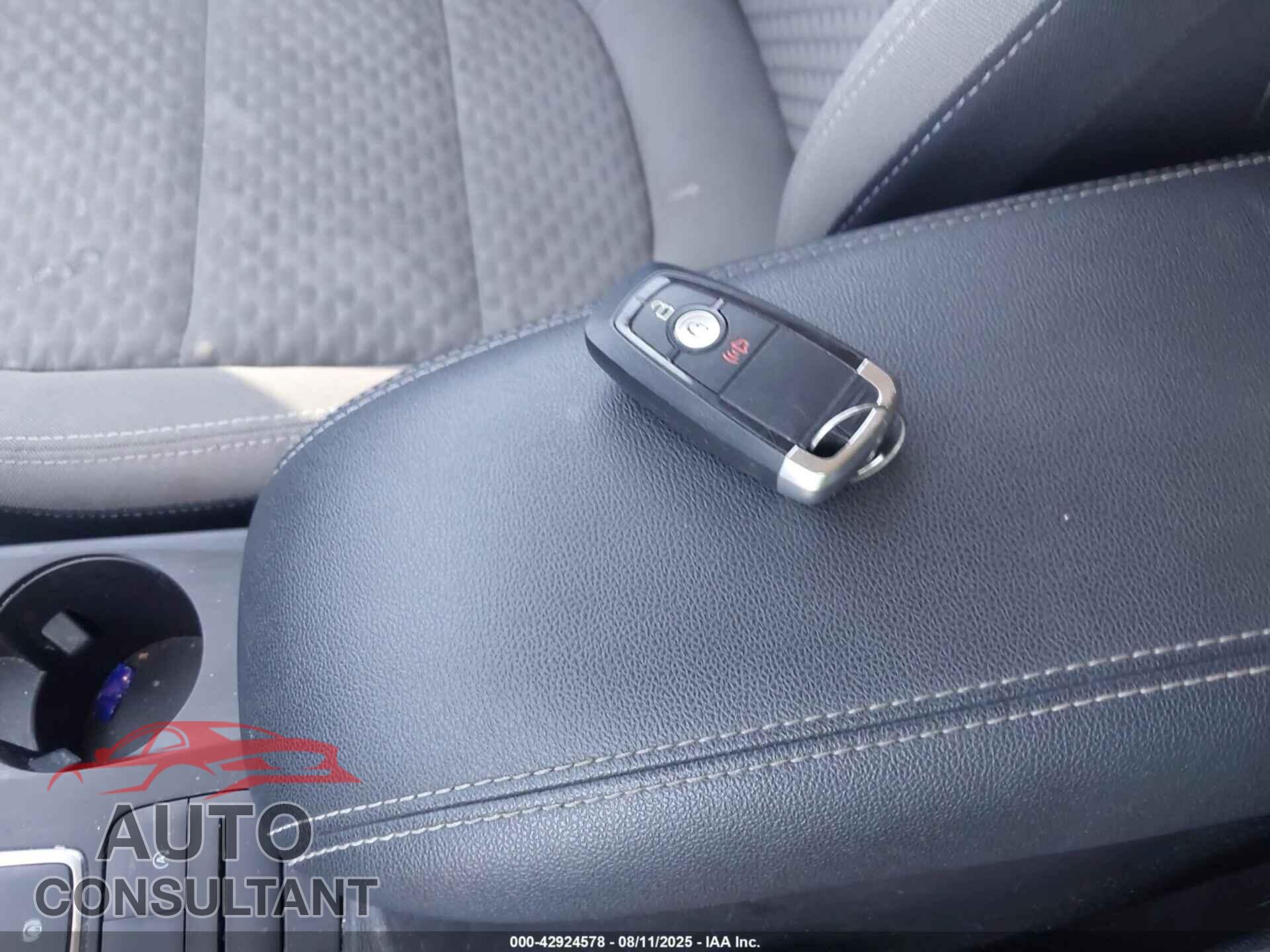 FORD ESCAPE 2020 - 1FMCU9G67LUA65808