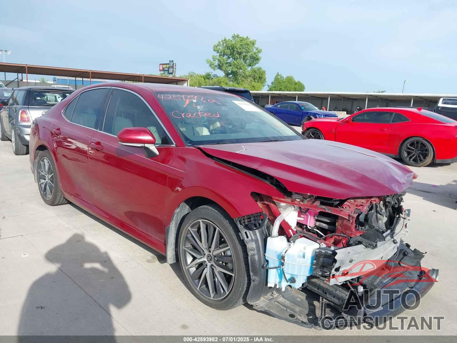 TOYOTA CAMRY 2022 - 4T1F31AK3NU573039