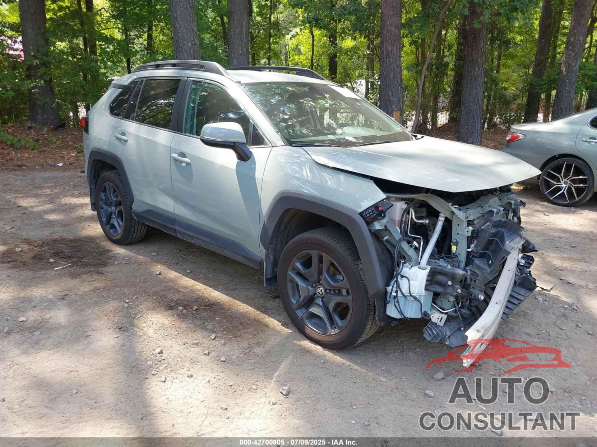 TOYOTA RAV4 2022 - 2T3J1RFV0NW251001