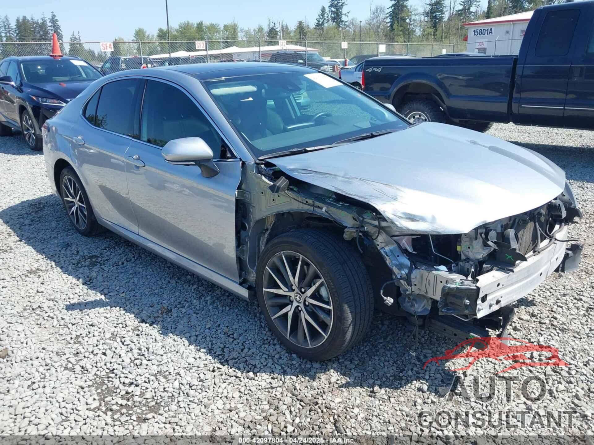 TOYOTA CAMRY 2021 - 4T1F11AK7MU616060