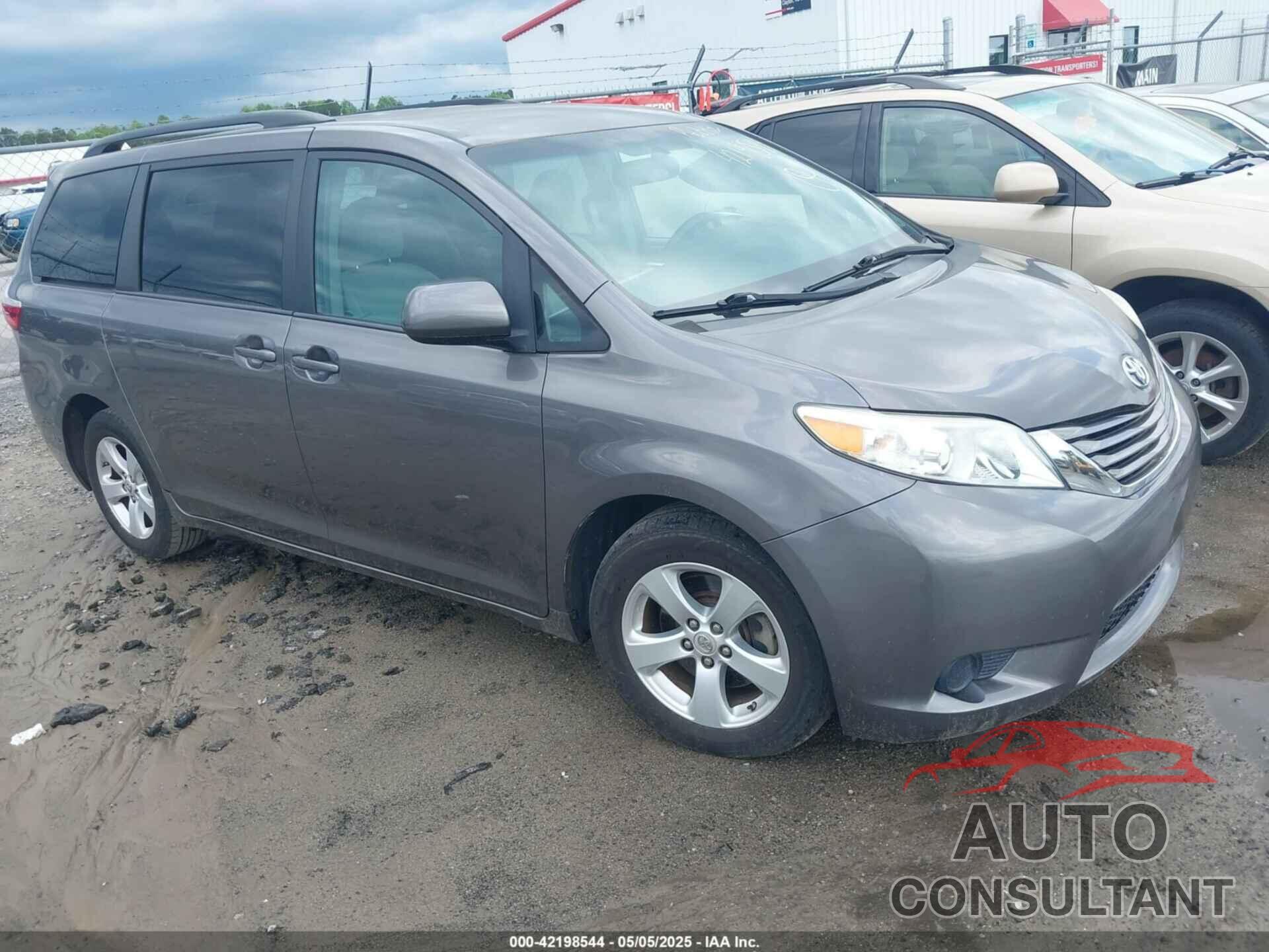 TOYOTA SIENNA 2017 - 5TDKZ3DCXHS818669