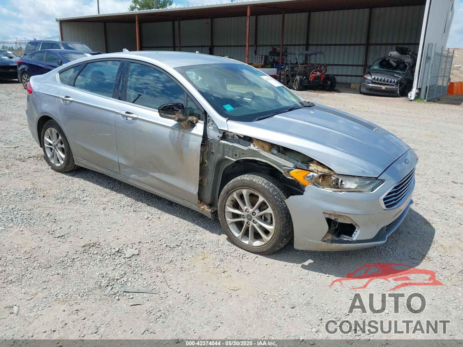 FORD FUSION 2020 - 3FA6P0LU4LR212740