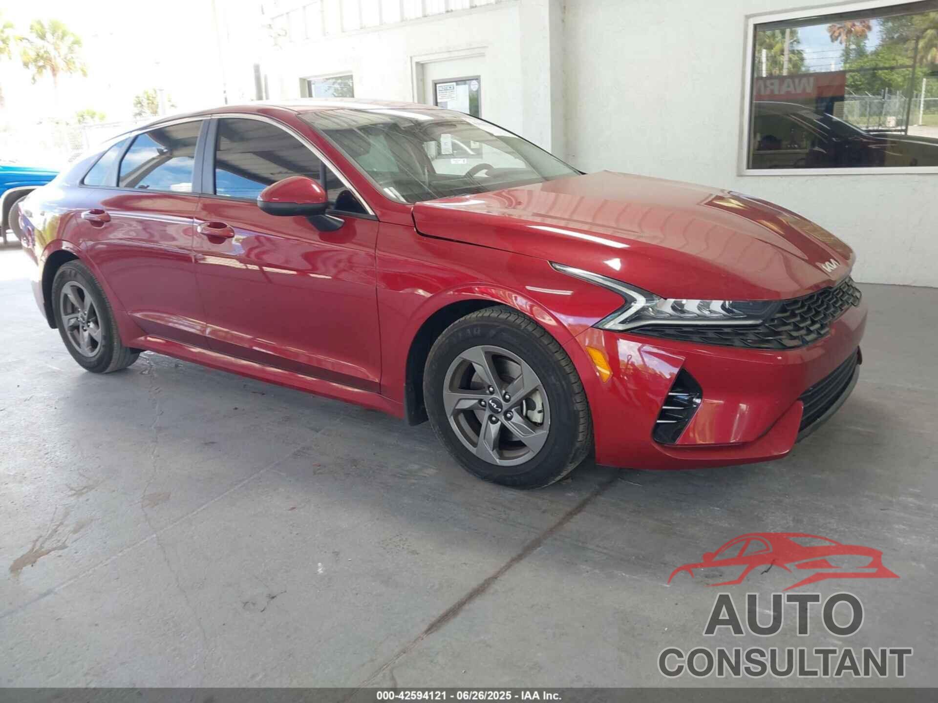 KIA K5 2022 - 5XXG14J25NG163381