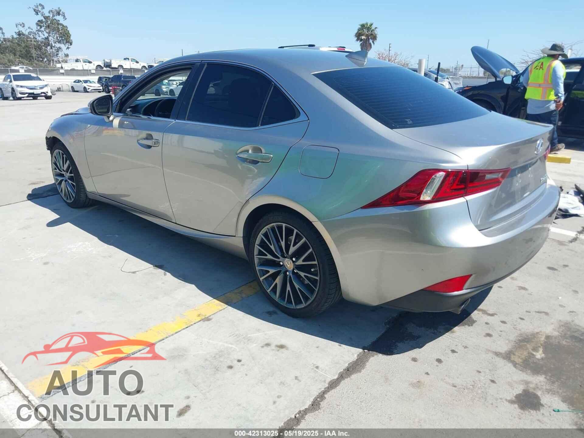 LEXUS IS 250 2014 - JTHBF1D22E5028741