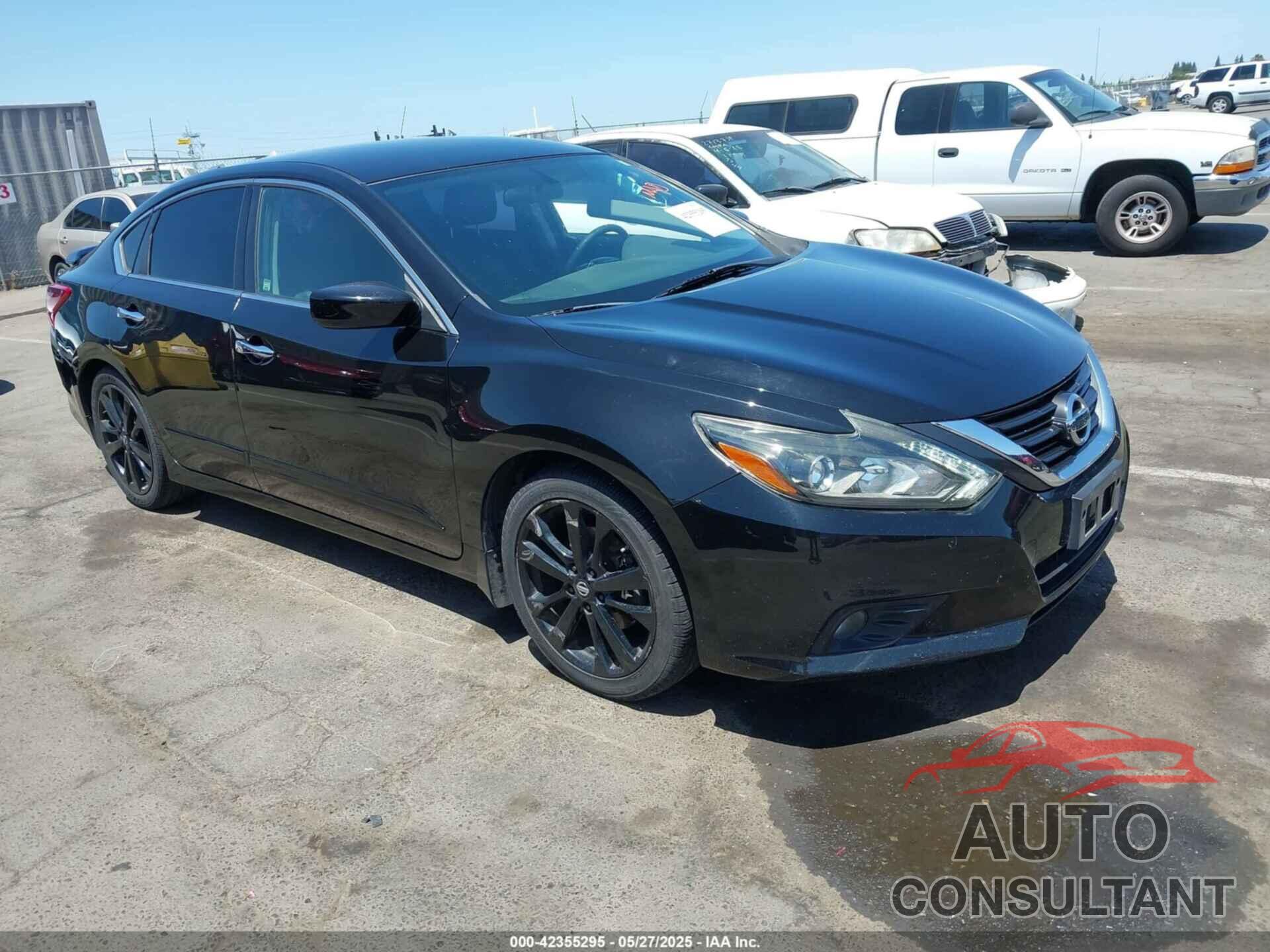 NISSAN ALTIMA 2017 - 1N4AL3AP5HC242632
