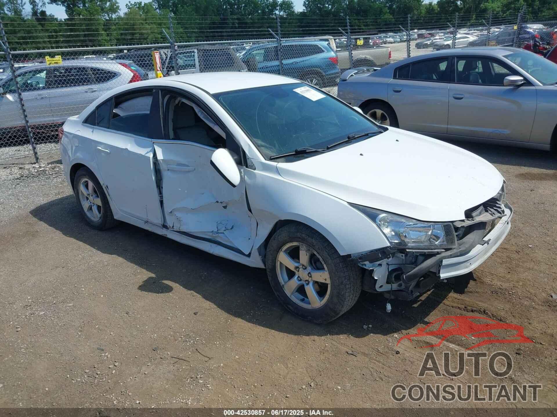 CHEVROLET CRUZE 2014 - 1G1PC5SB7E7142841