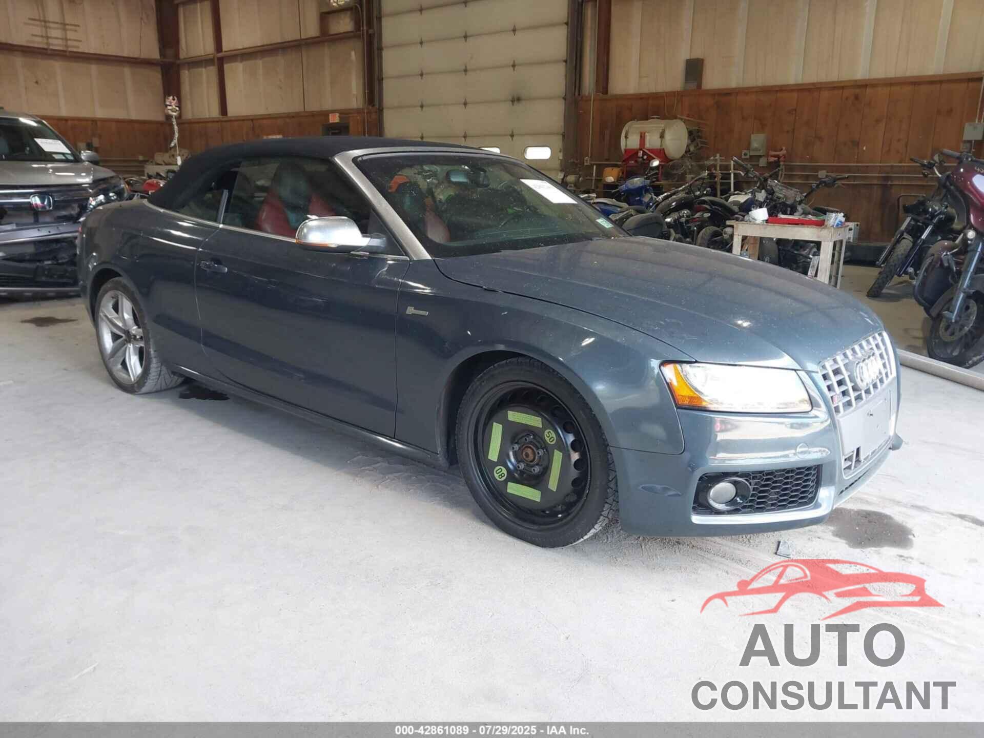 AUDI S5 2011 - WAUCGAFH2BN019549