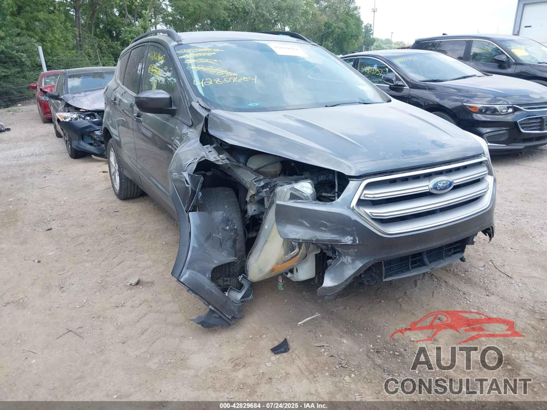 FORD ESCAPE 2017 - 1FMCU0GD5HUC97664