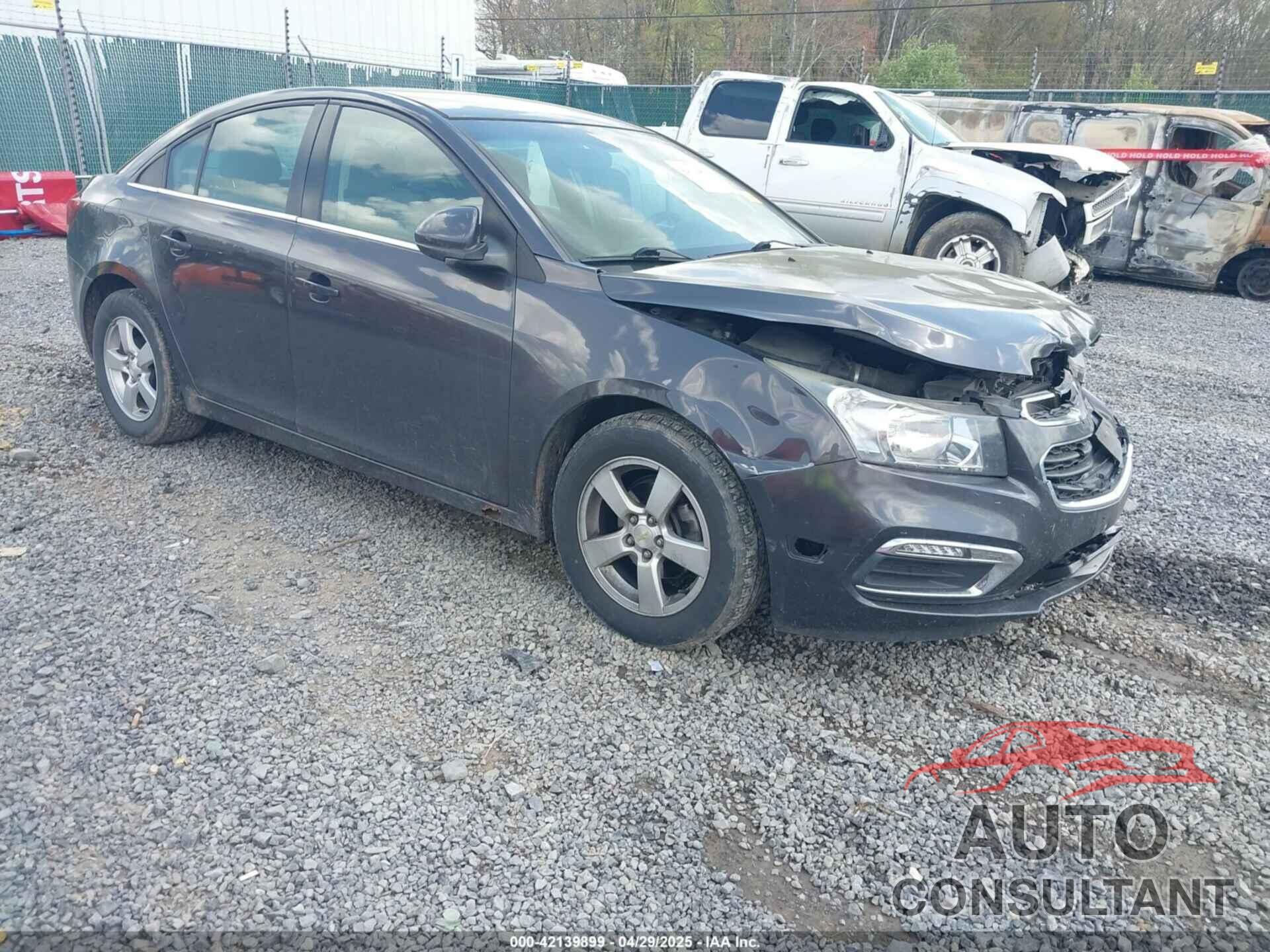 CHEVROLET CRUZE 2015 - 1G1PC5SB4F7167200
