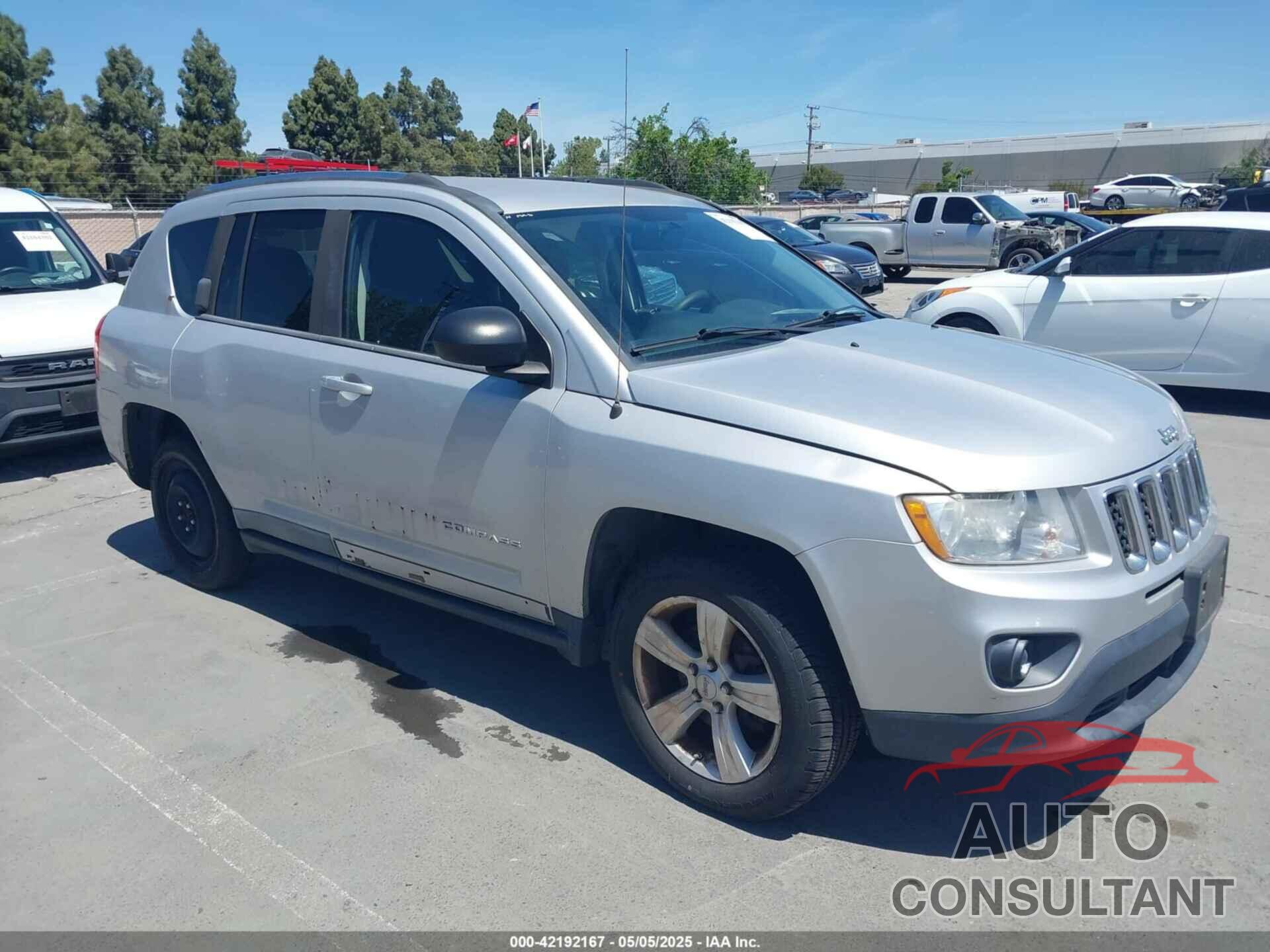 JEEP COMPASS 2011 - 1J4NF1FB6BD218694