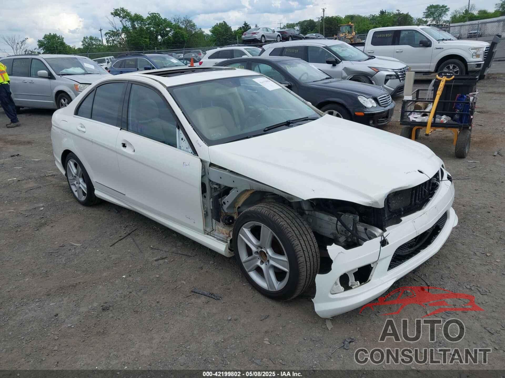 MERCEDES-BENZ C 300 2010 - WDDGF8BB5AR089951