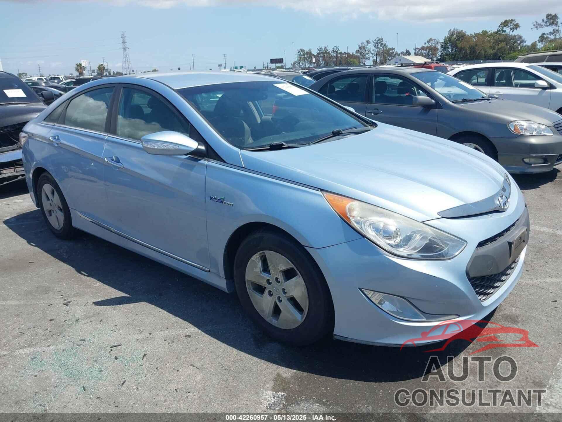 HYUNDAI SONATA HYBRID 2012 - KMHEC4A4XCA058519