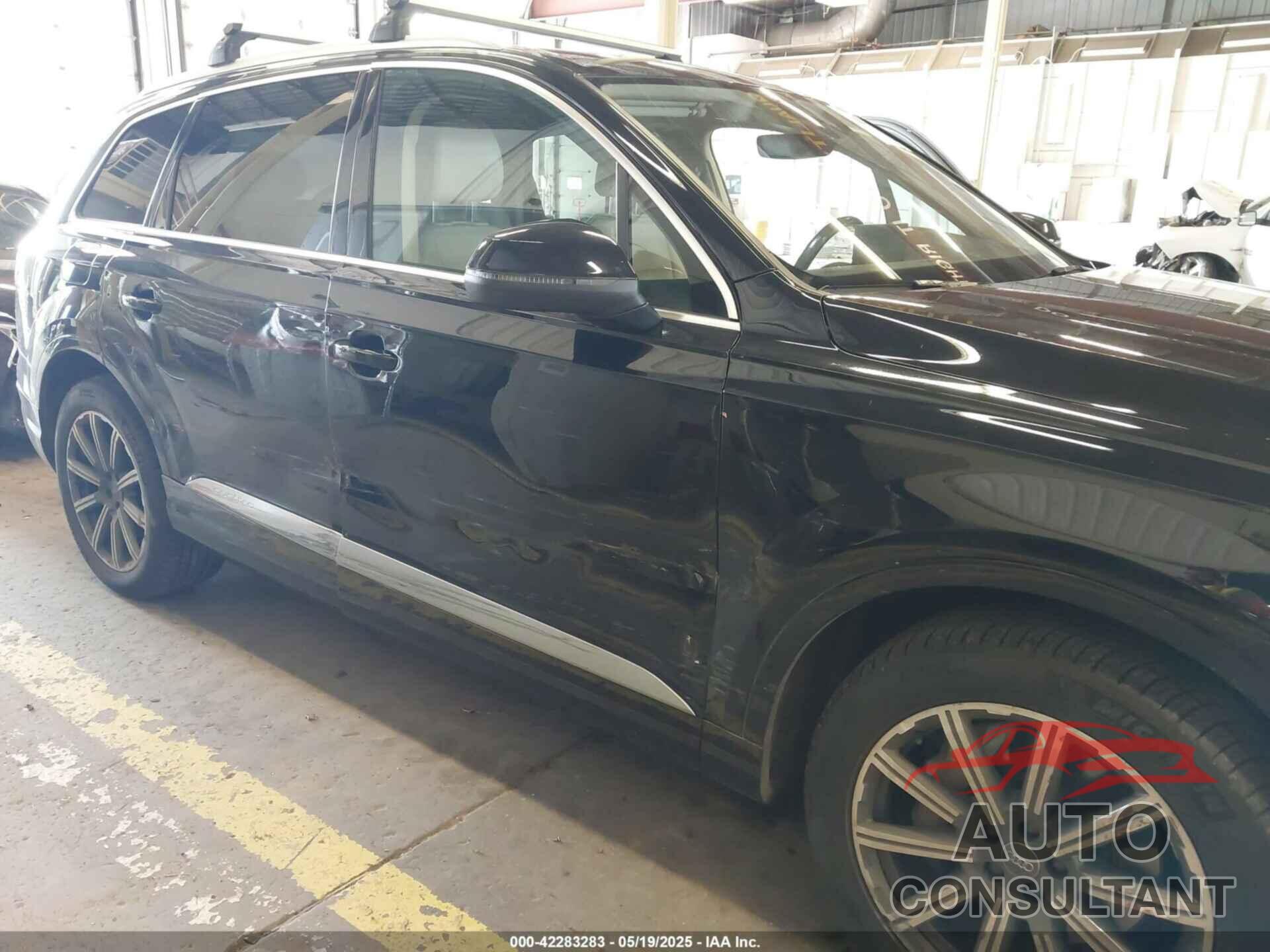 AUDI Q7 2019 - WA1LAAF73KD020866