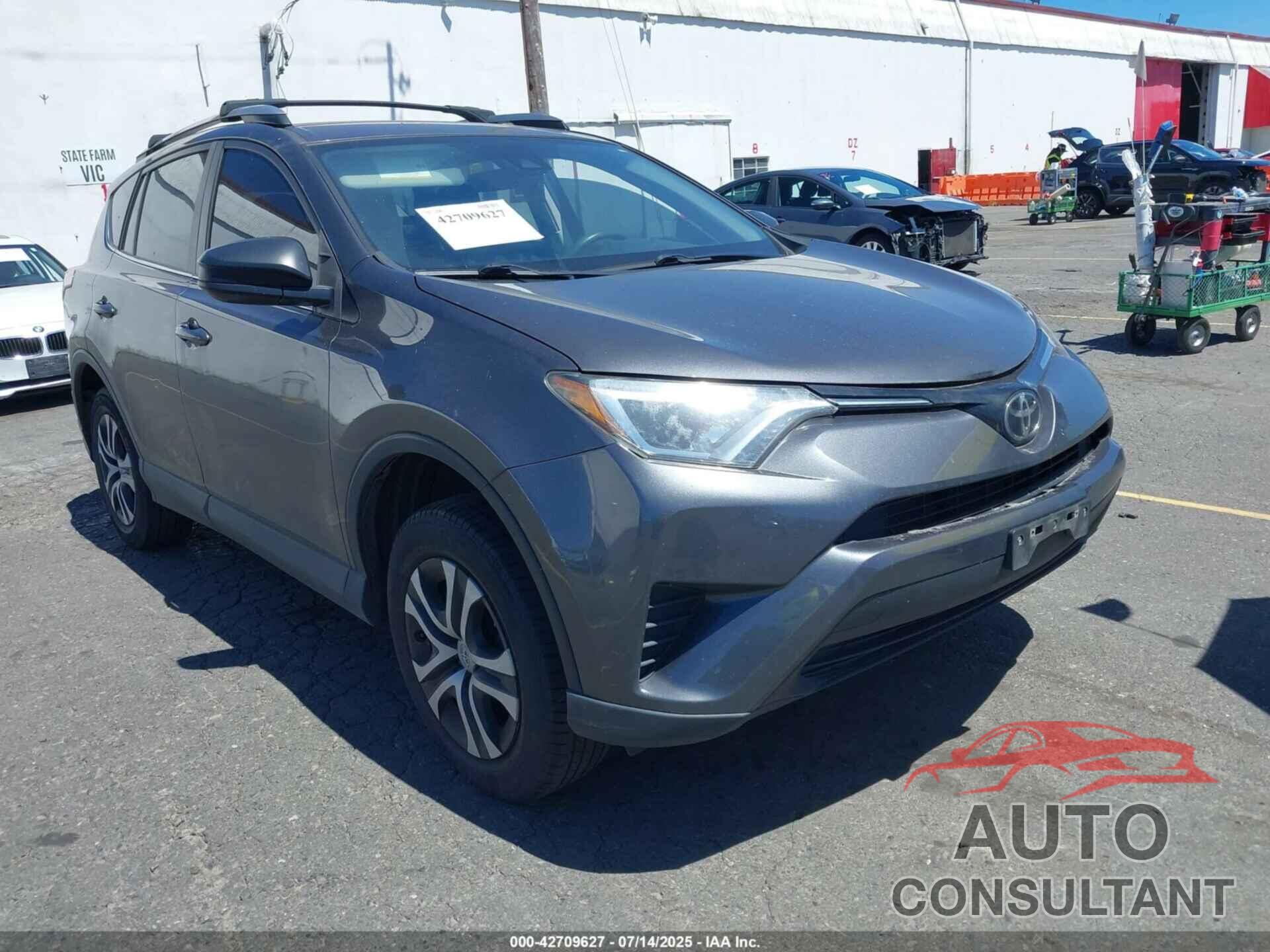 TOYOTA RAV4 2018 - JTMBFREVXJJ233427