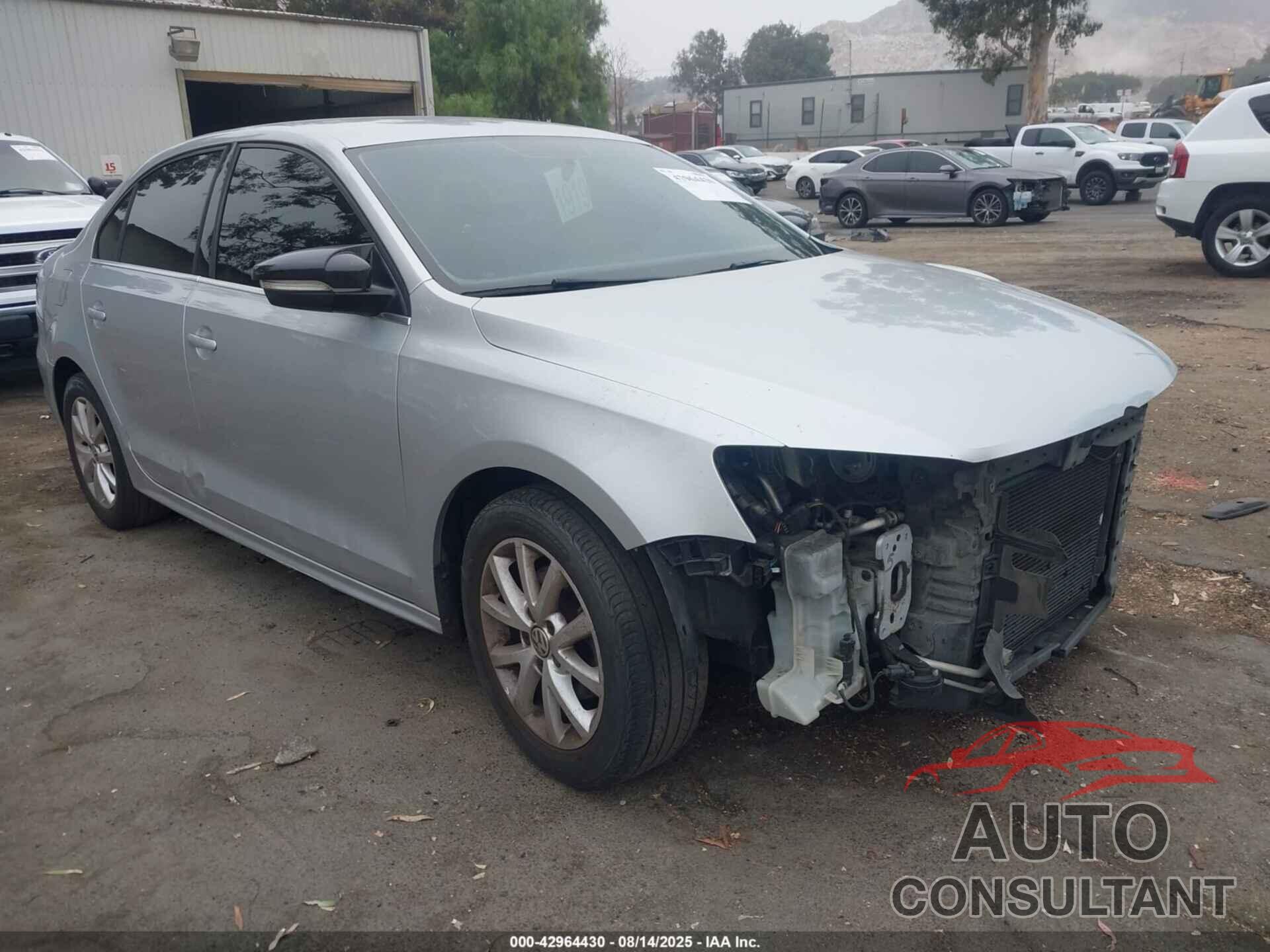 VOLKSWAGEN JETTA 2013 - 3VWDP7AJ9DM255310