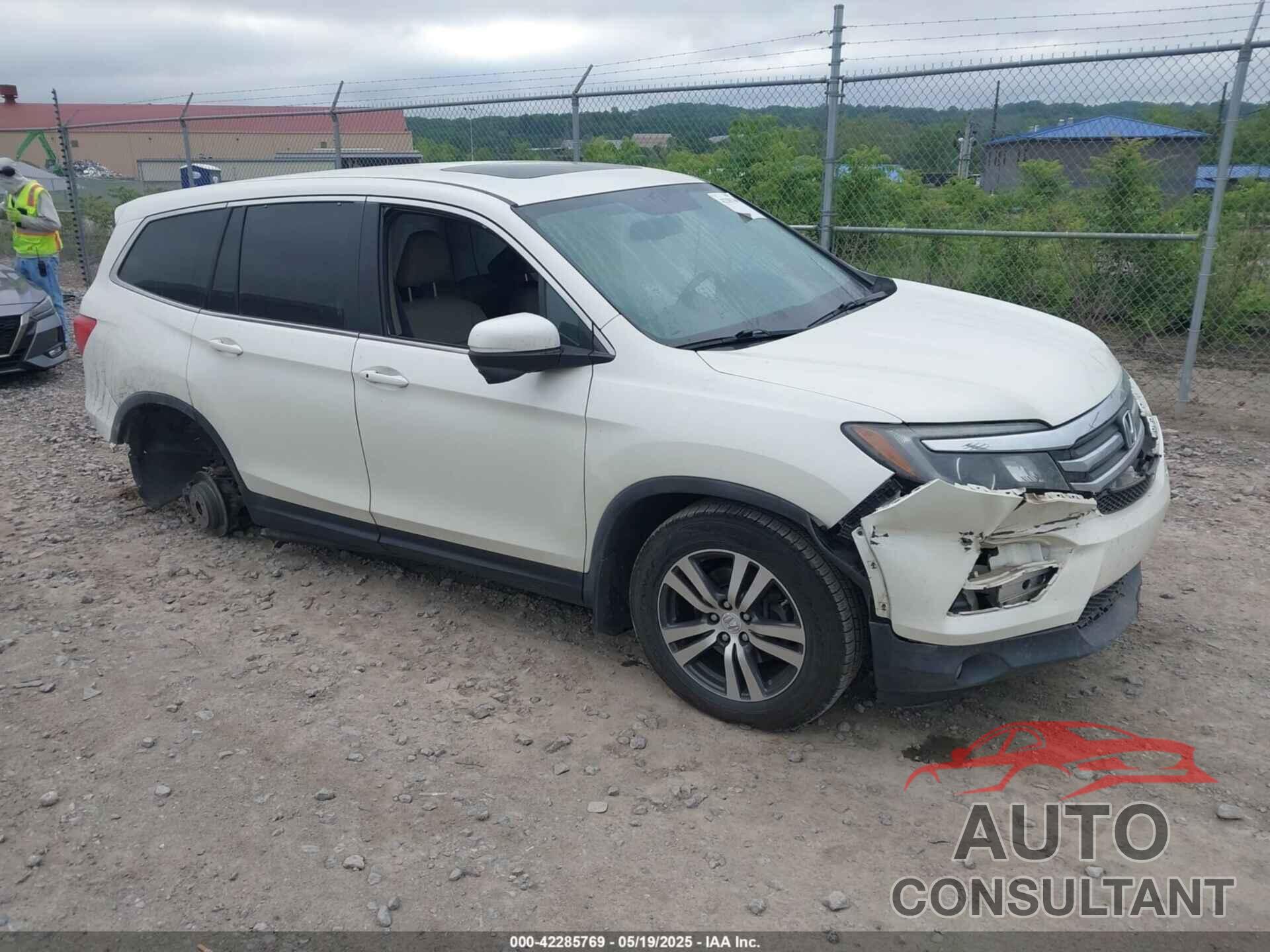 HONDA PILOT 2017 - 5FNYF6H50HB100729