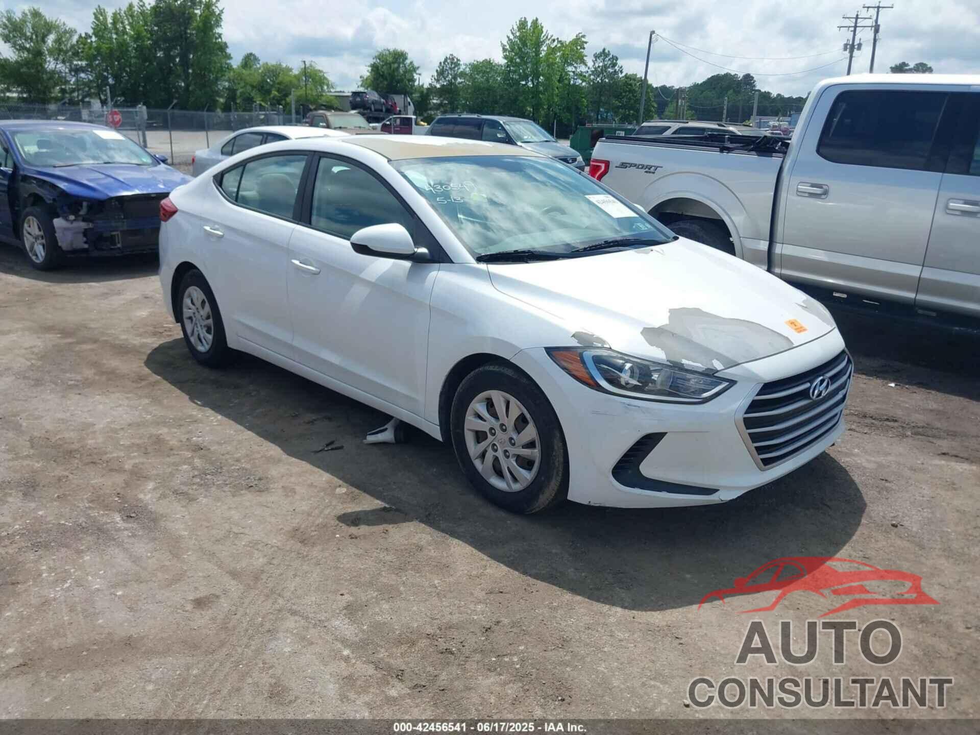 HYUNDAI ELANTRA 2017 - 5NPD74LF5HH143271