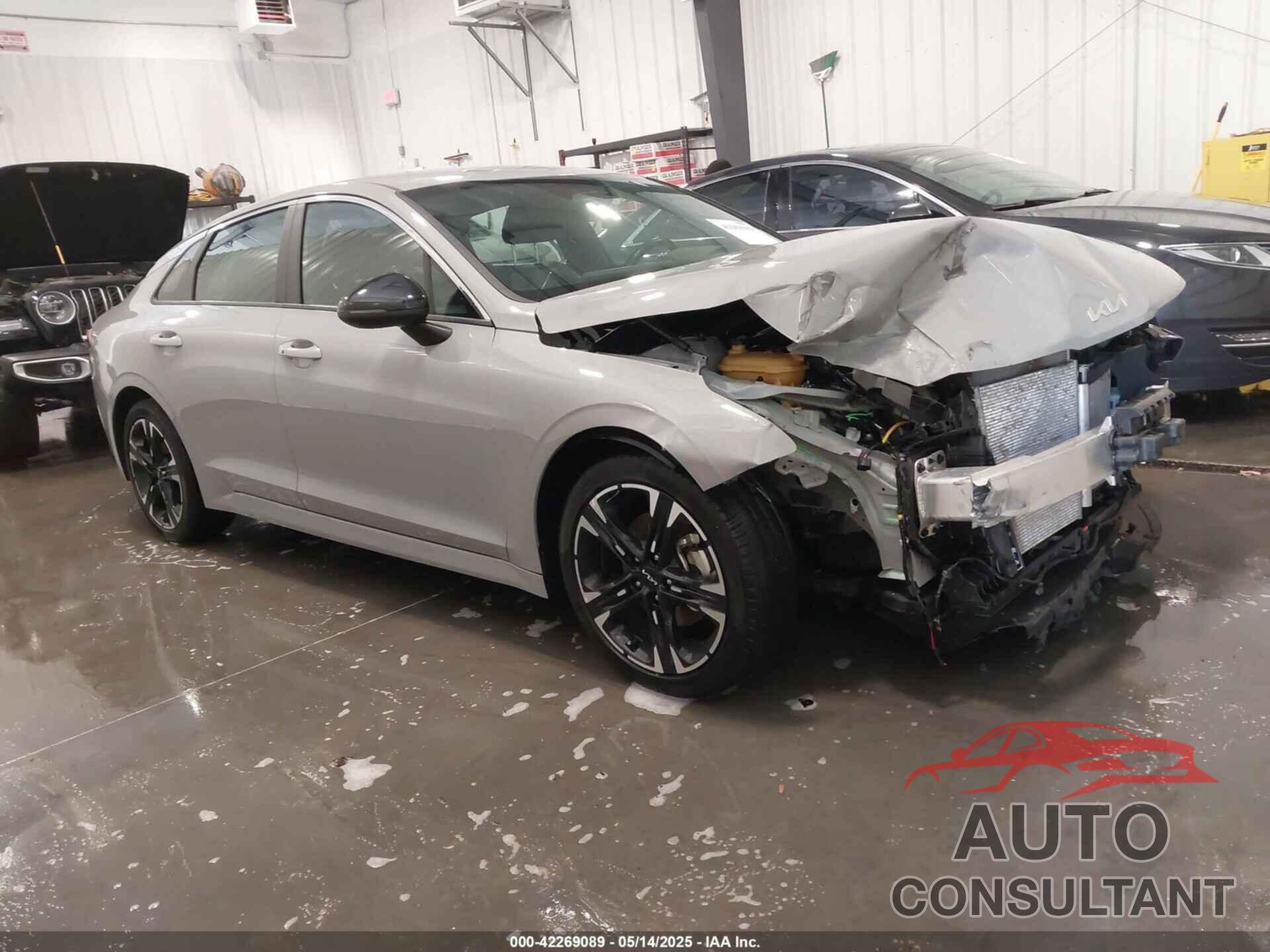 KIA K5 2023 - 5XXG64J28PG201500