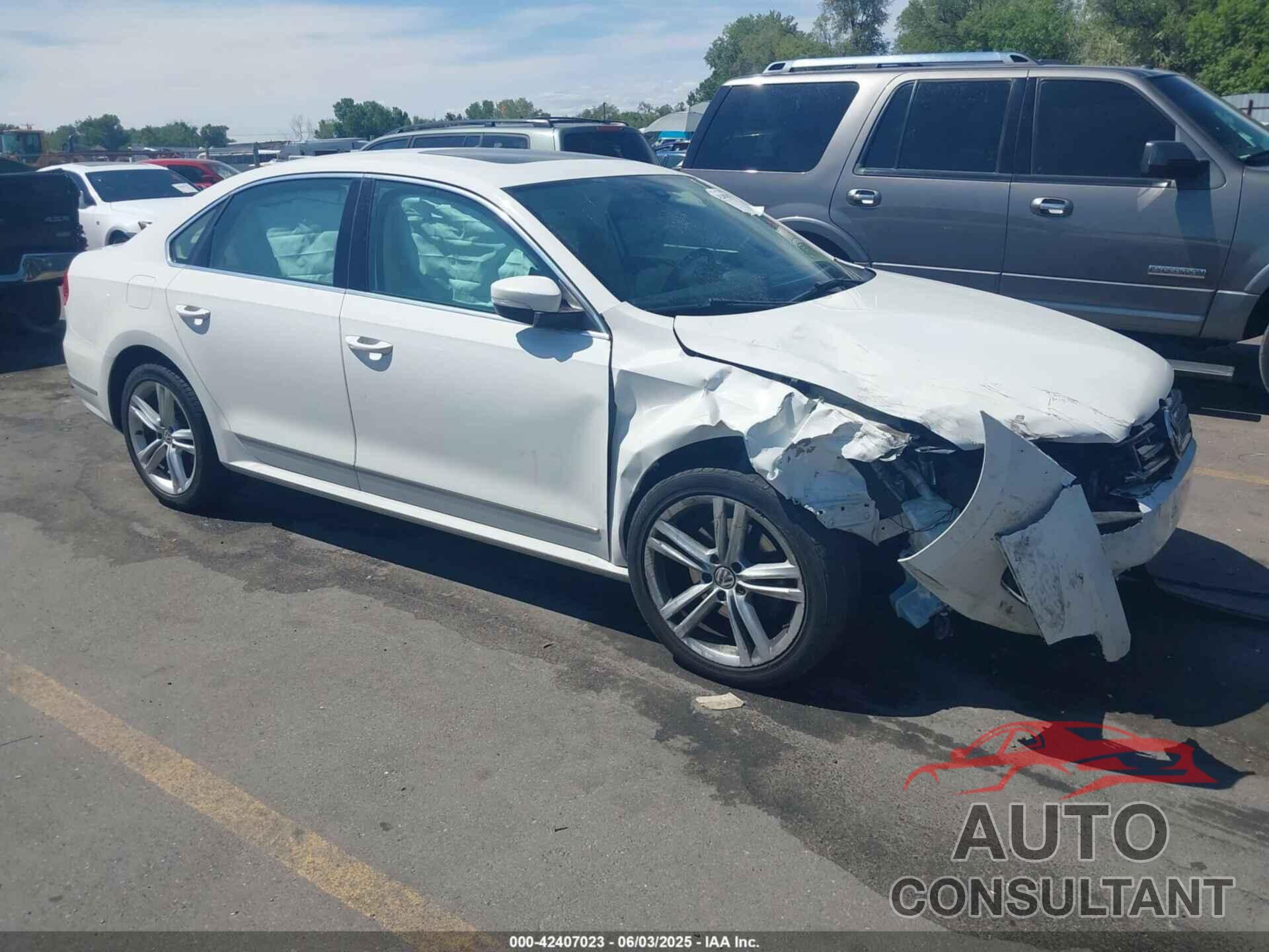 VOLKSWAGEN PASSAT 2015 - 1VWCS7A39FC107173