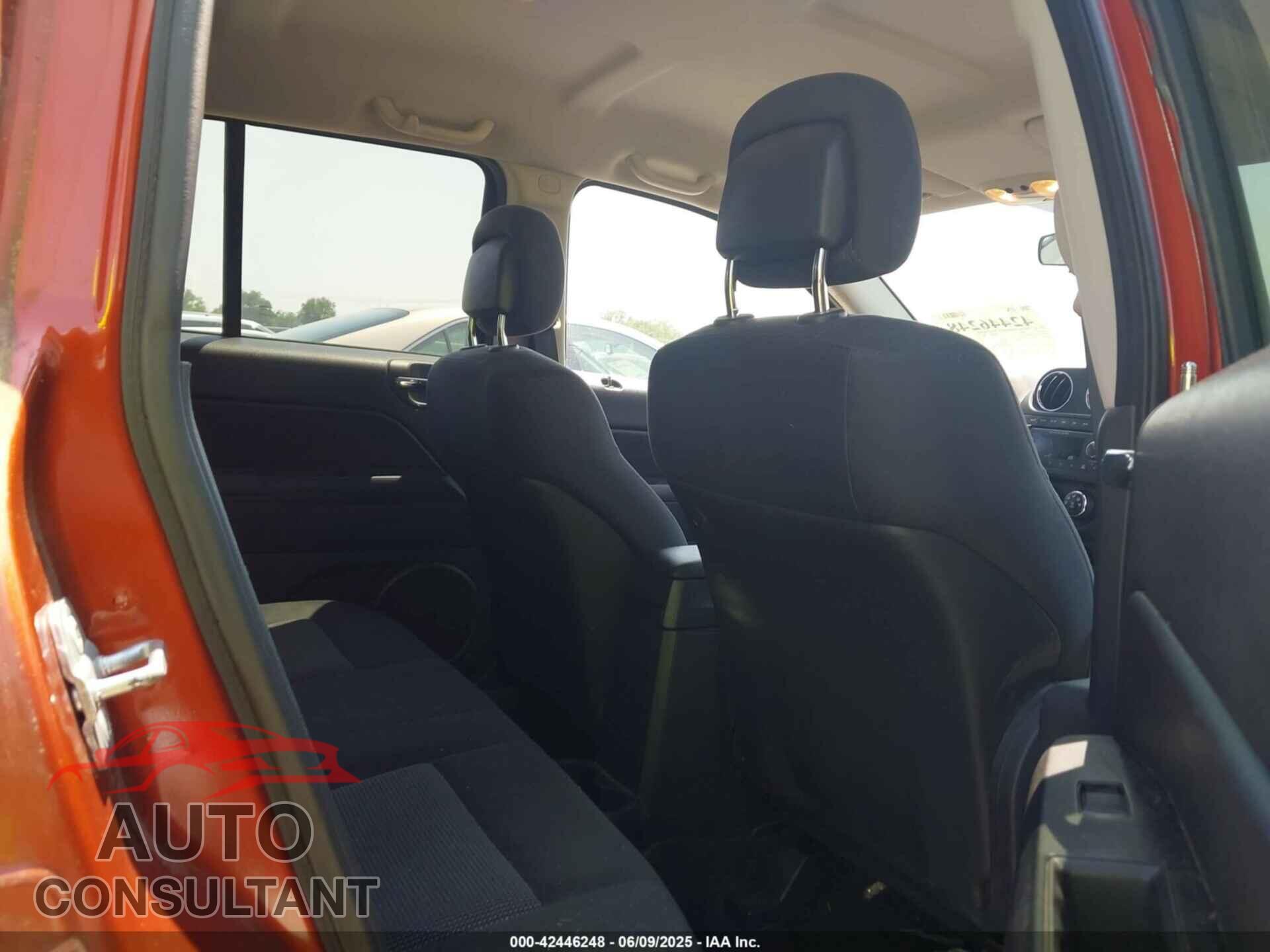 JEEP COMPASS 2012 - 1C4NJCEB0CD610587