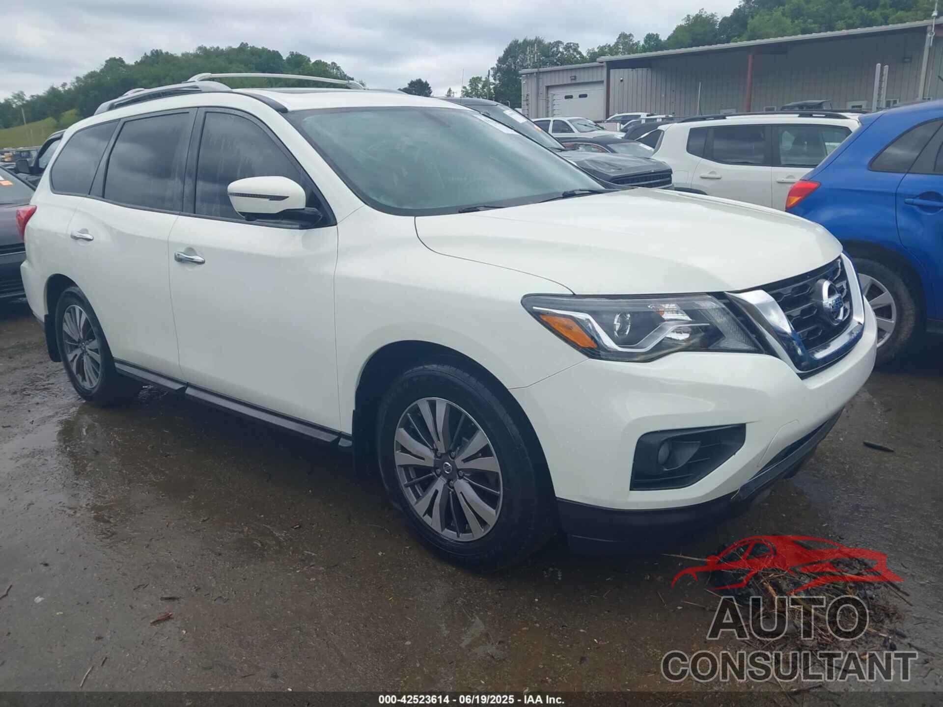 NISSAN PATHFINDER 2017 - 5N1DR2MM7HC656766