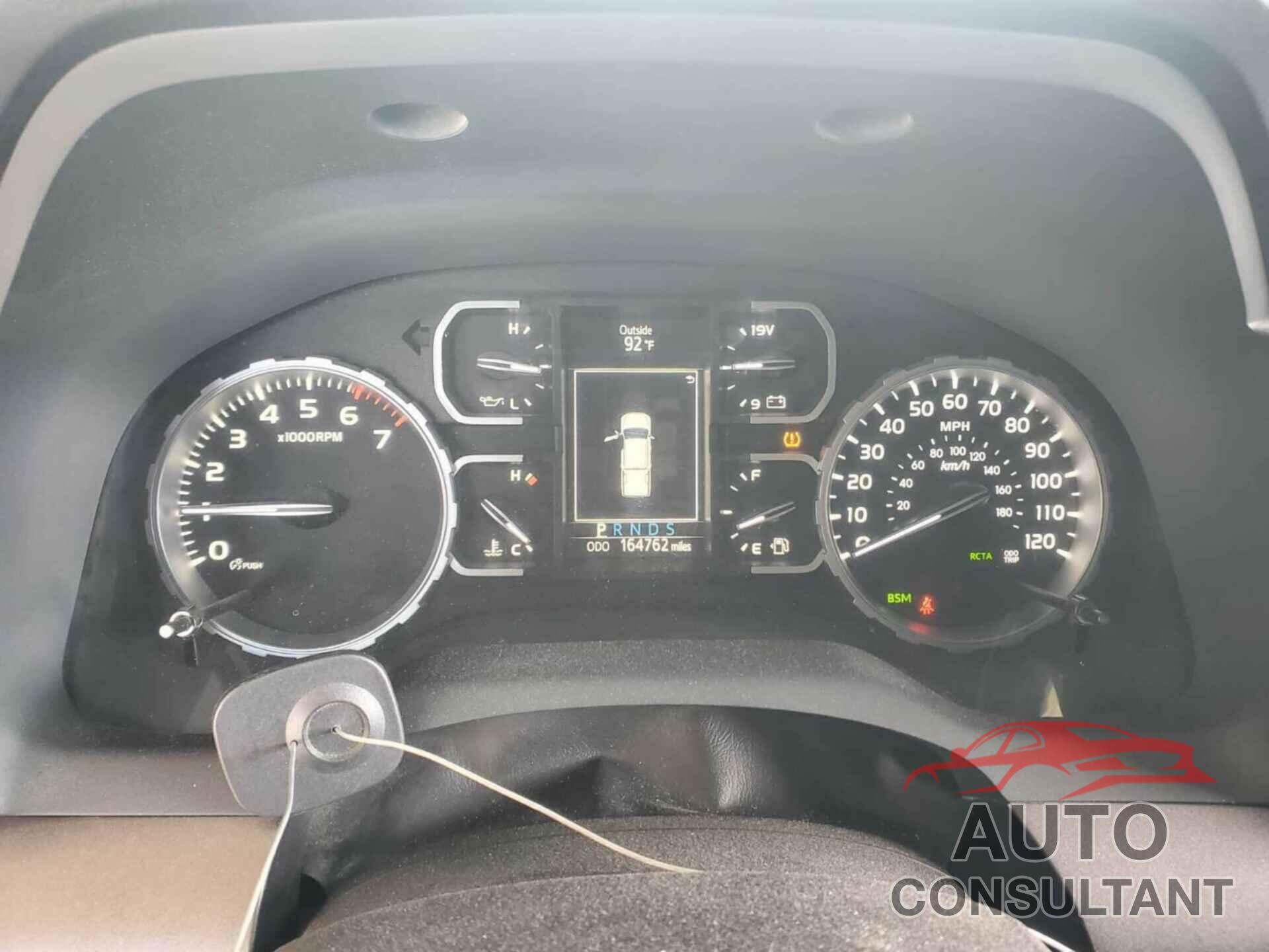 TOYOTA TUNDRA 2021 - 5TFUY5F13MX012311
