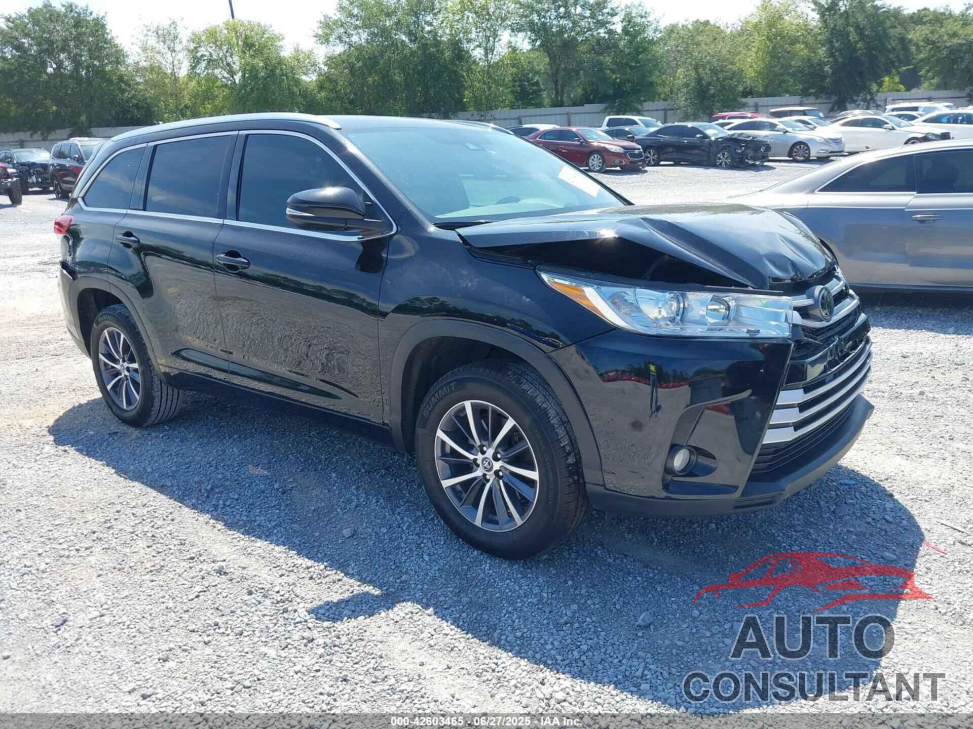TOYOTA HIGHLANDER 2018 - 5TDKZRFH3JS549805