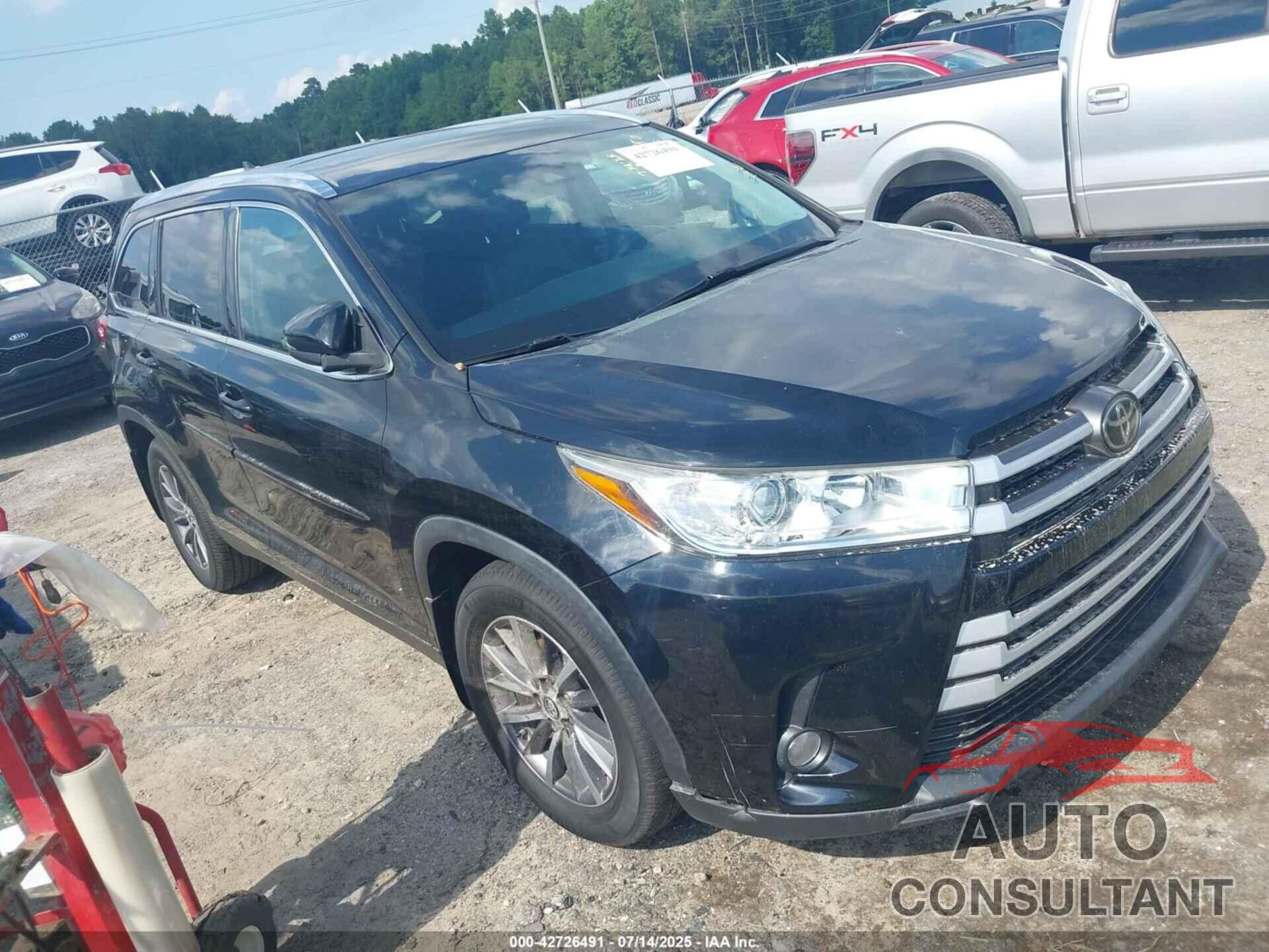 TOYOTA HIGHLANDER 2019 - 5TDJZRFHXKS998265