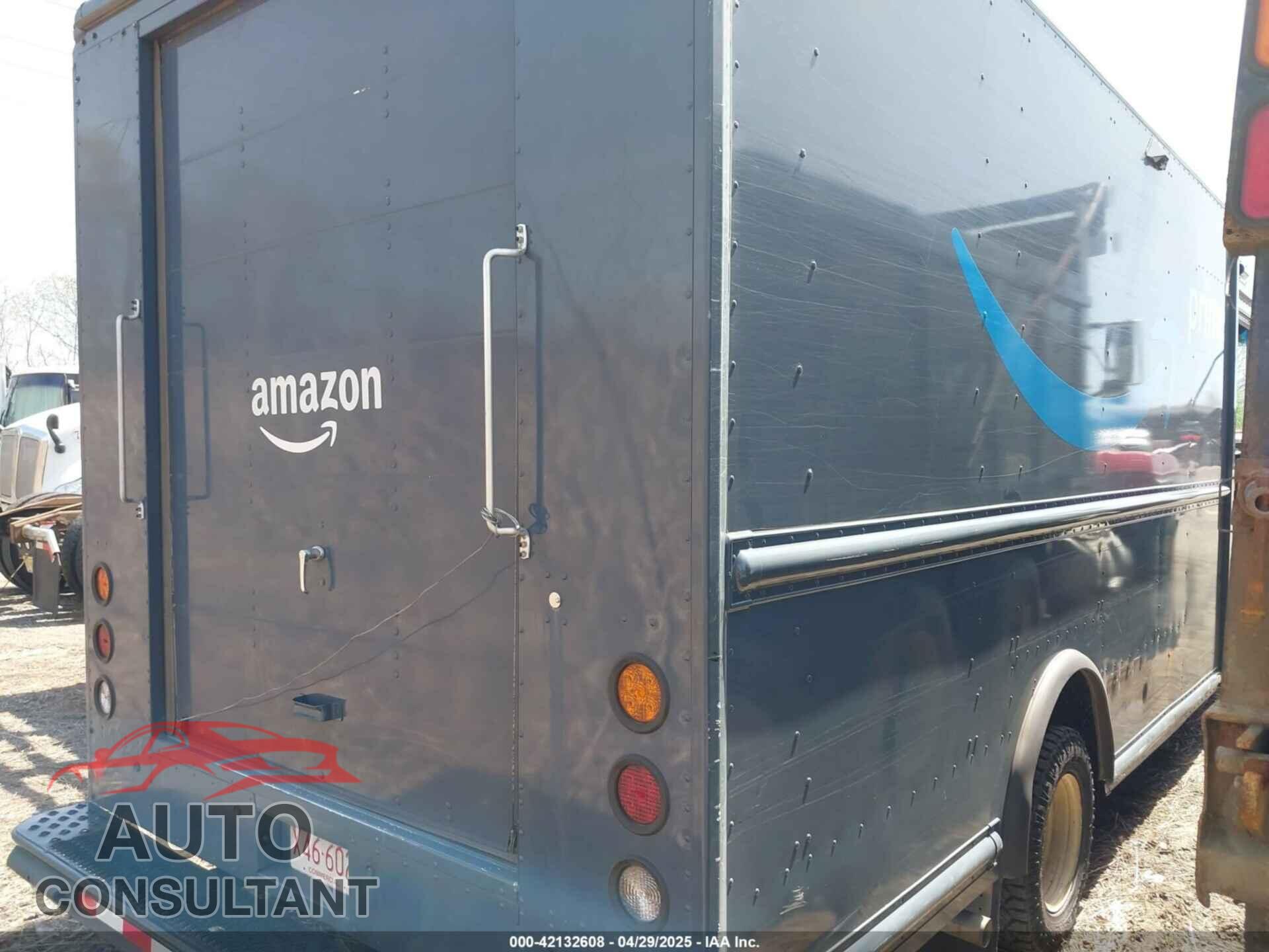 FORD E-450 STRIPPED 2019 - 1FC3E4K63KDC48097