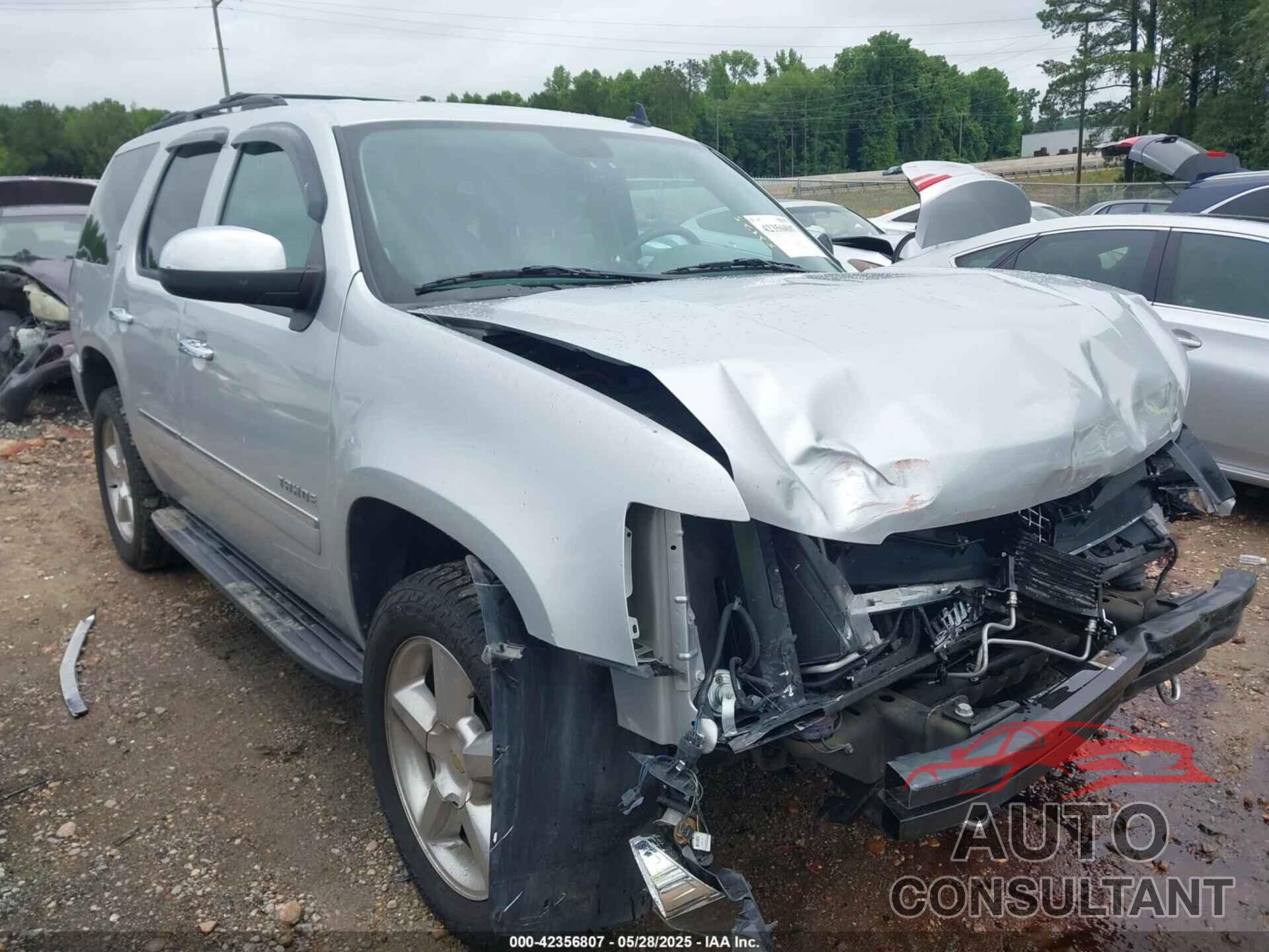 CHEVROLET TAHOE 2013 - 1GNSKCE0XDR327432