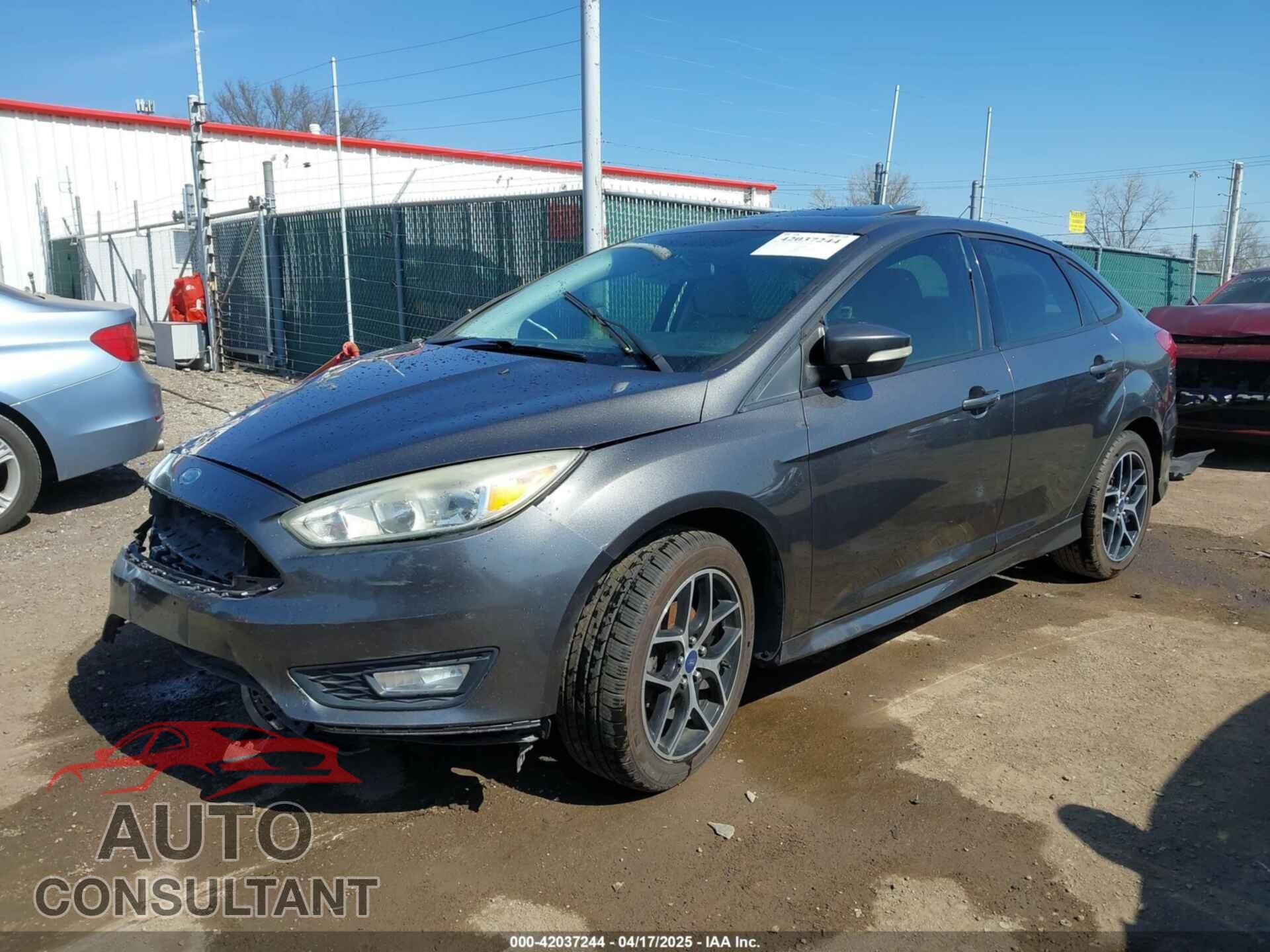 FORD FOCUS 2015 - 1FADP3F29FL268677