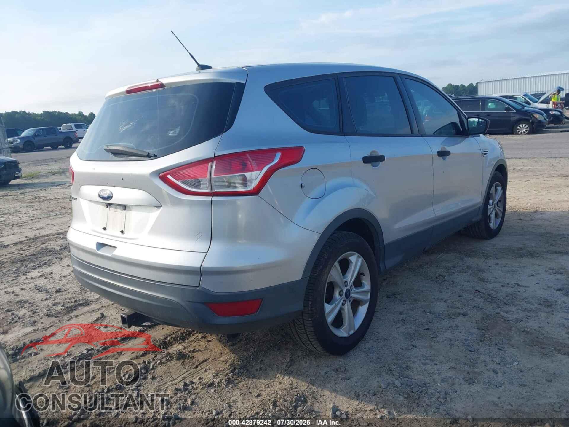 FORD ESCAPE 2016 - 1FMCU0F71GUA59627