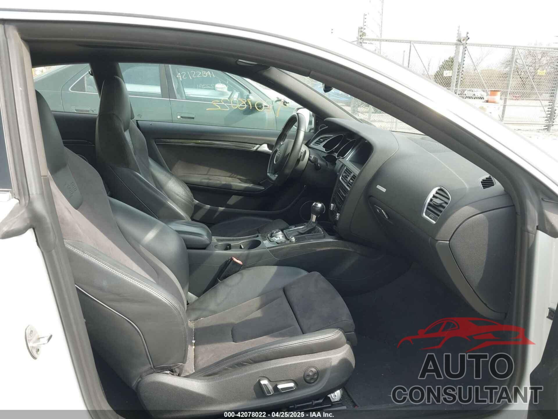 AUDI S5 2013 - WAUVGAFR0DA036314