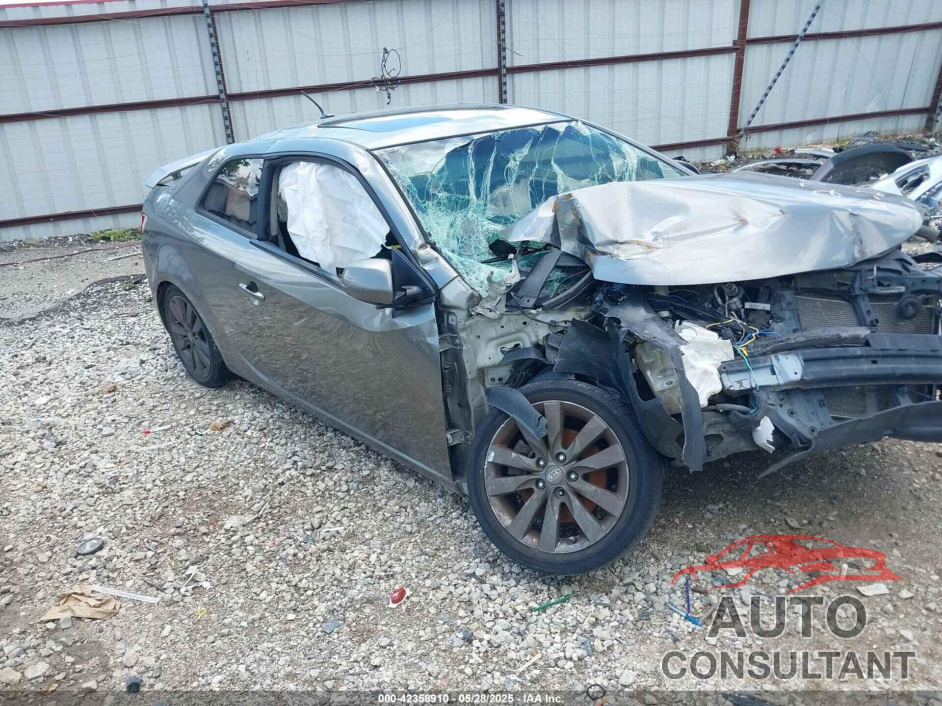KIA FORTE KOUP 2011 - KNAFW6A38B5432701